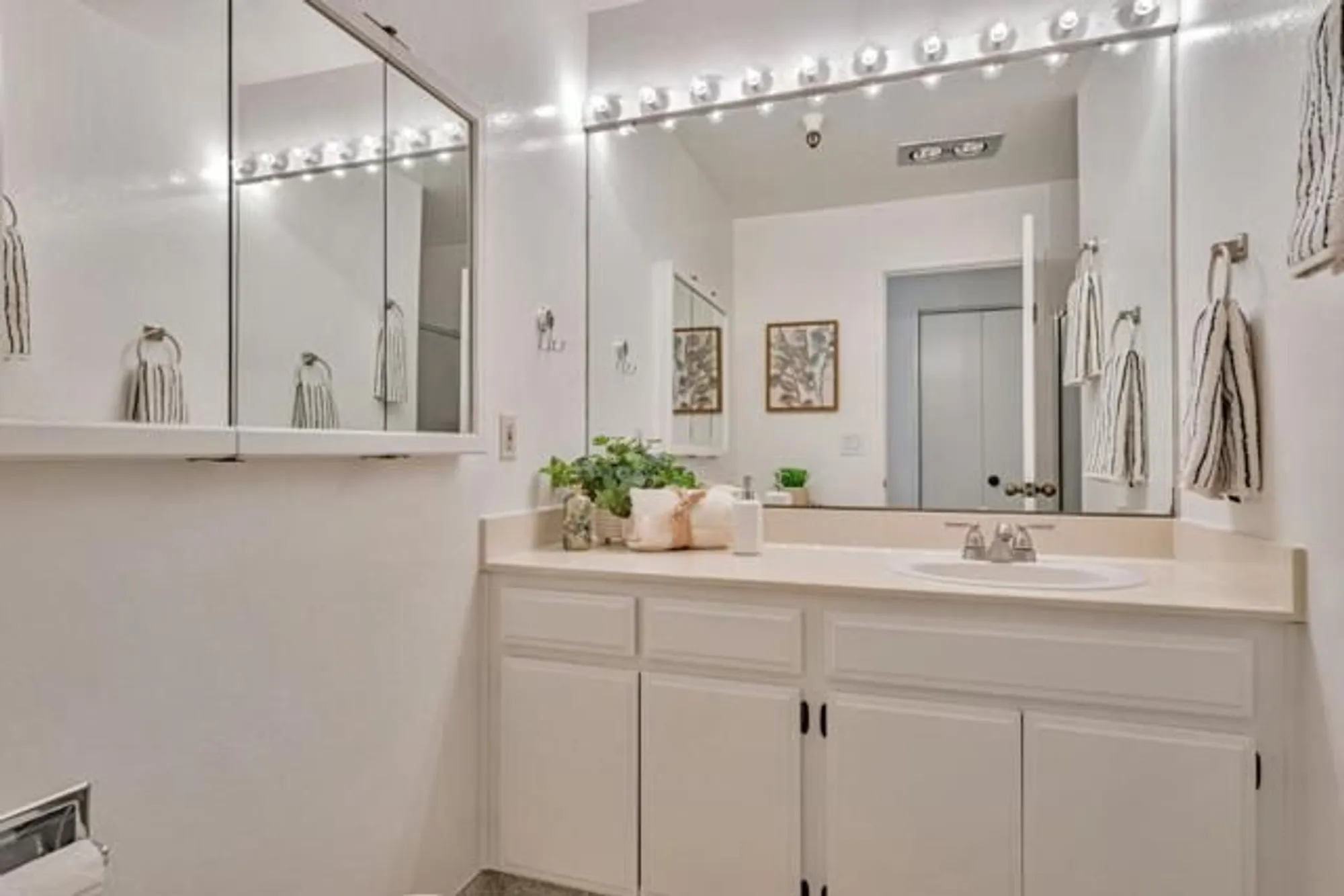 Property Slideshow image 18 of 35 | 443 alberto way b121, Los Gatos, CA, 95032