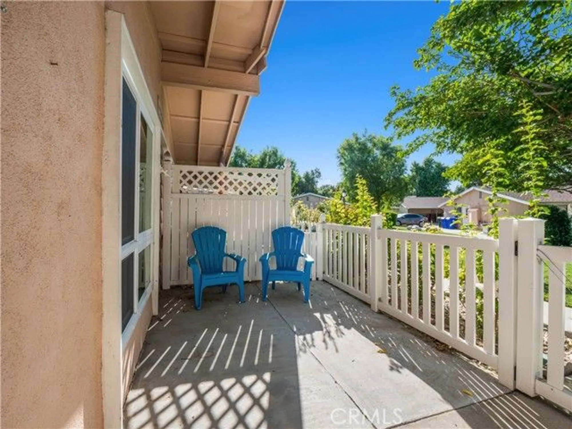 Property Slideshow image 16 of 31 | 19126 avenue of the oaks c, Newhall, CA, 91321