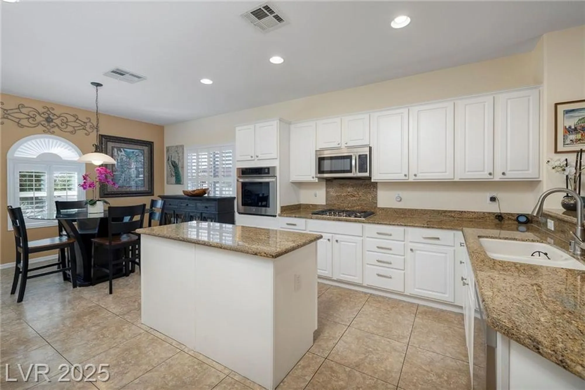 Property Slideshow image 10 of 41 | 2320 anderson park dr, Henderson, NV, 89044