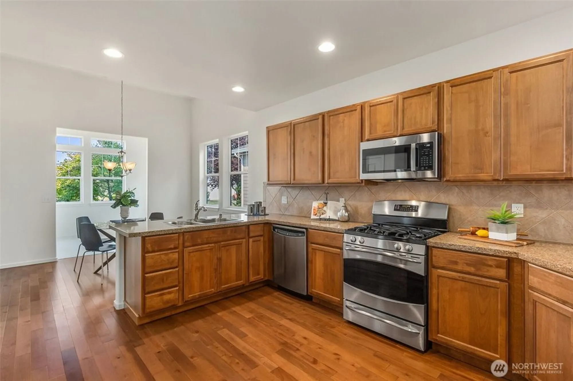 Property Slideshow image 10 of 24 | 8231 orcas loop, Lacey, WA, 98516