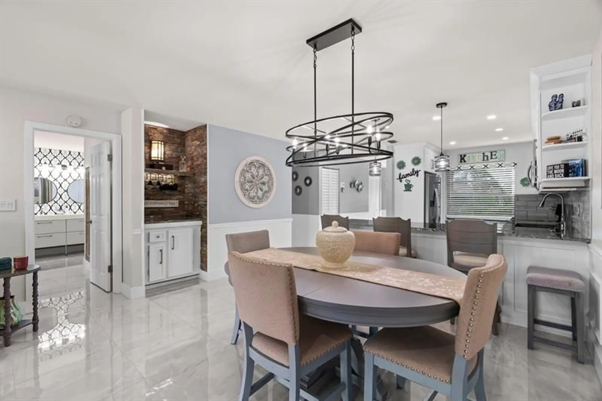 Property Slideshow image 4 of 42 | 21215 lago cir f, Boca Raton, FL, 33433