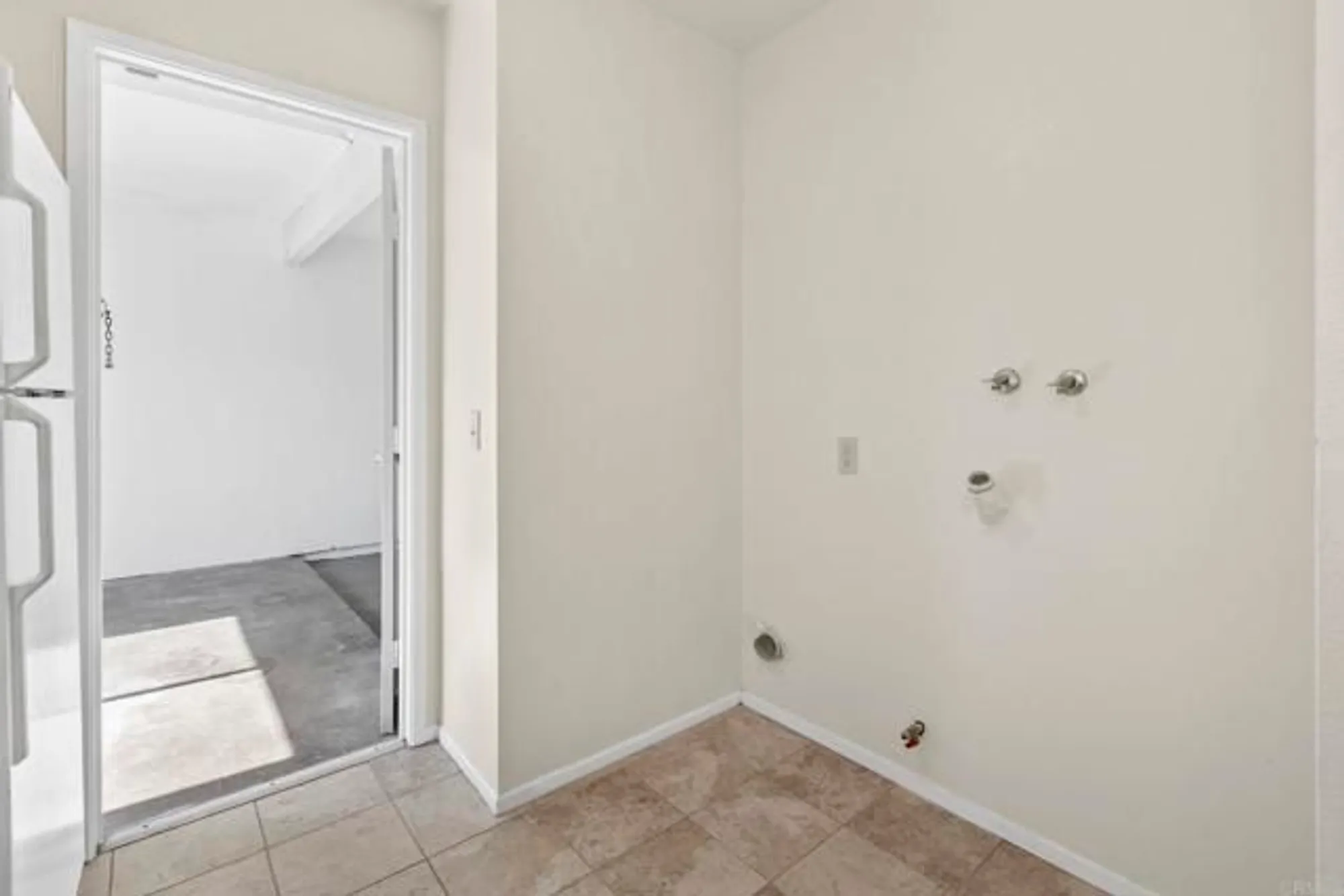 Property Slideshow image 14 of 32 | 1523 temple heights dr, Oceanside, CA, 92056