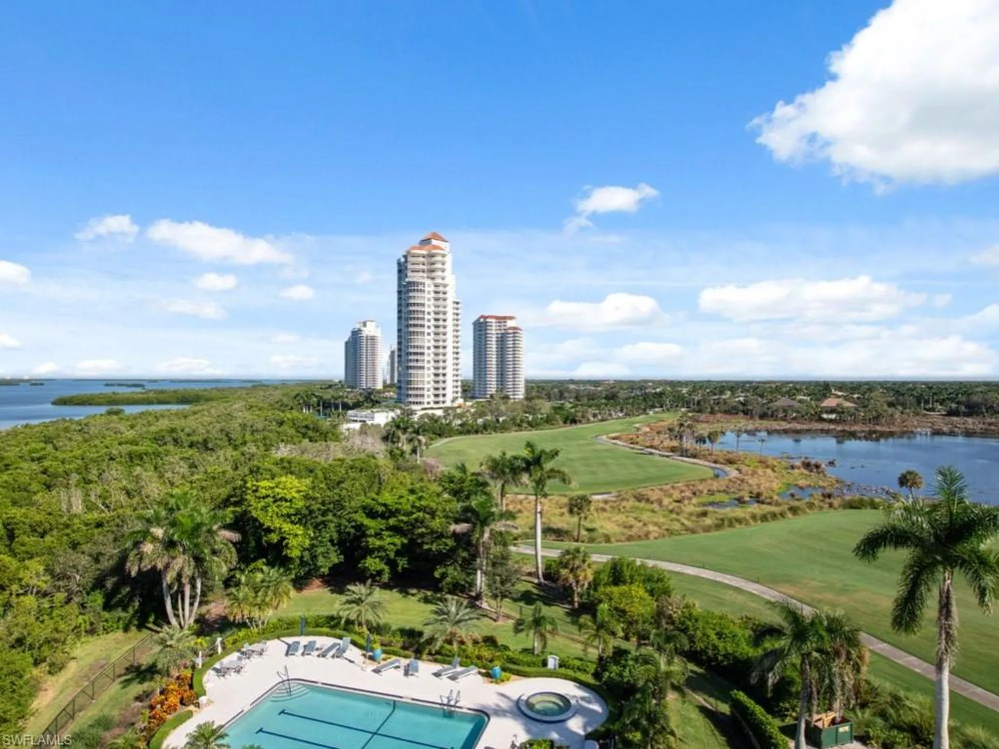 Property Slideshow image 22 of 46 | 4811 island pond ct 705, Bonita Springs, FL, 34134