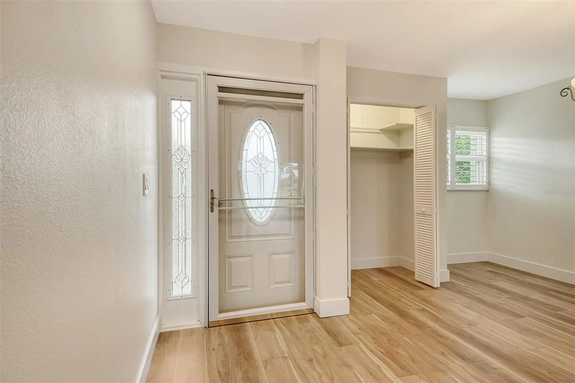 Property Slideshow image 20 of 65 | 119 whispering sands cir # v36, Sarasota, FL, 34242