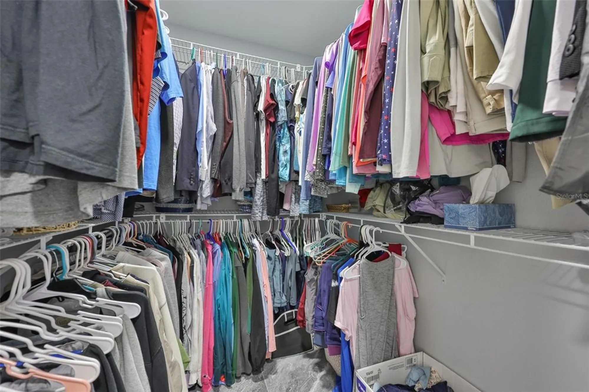 Property Slideshow image 37 of 63 | 2022 east view dr, Sun City Center, FL, 33573