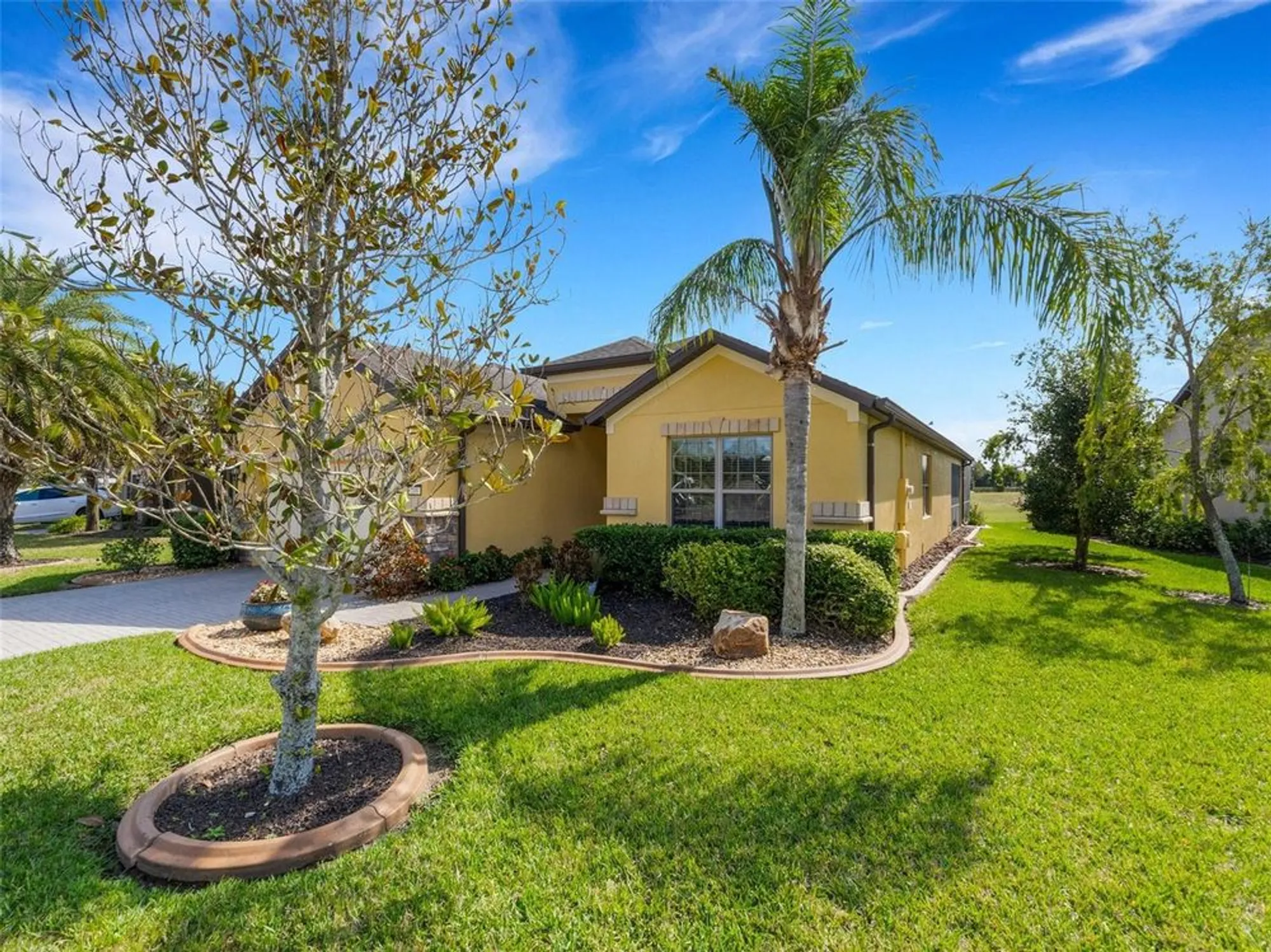 Property Slideshow image 2 of 67 | 208 almeria way, Davenport, FL, 33837