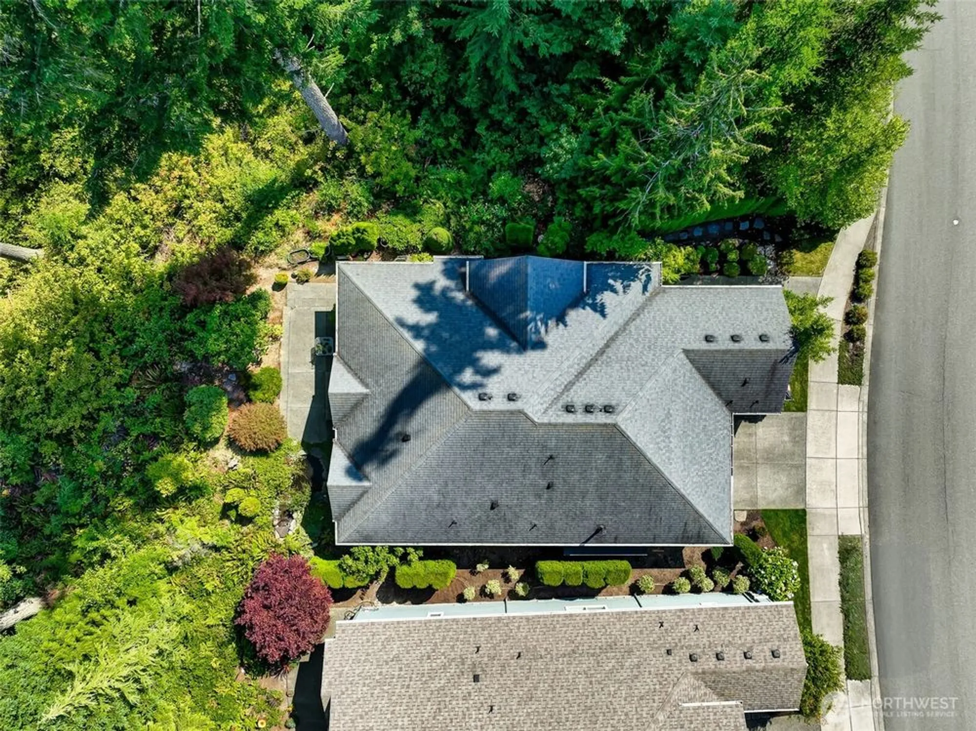 Property Slideshow image 37 of 38 | 24036 ne adair rd, Redmond, WA, 98053