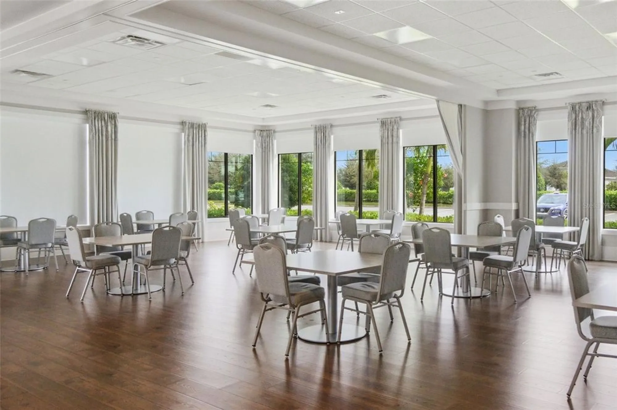 Property Slideshow image 61 of 71 | 5027 kiva cir, Bradenton, FL, 34211