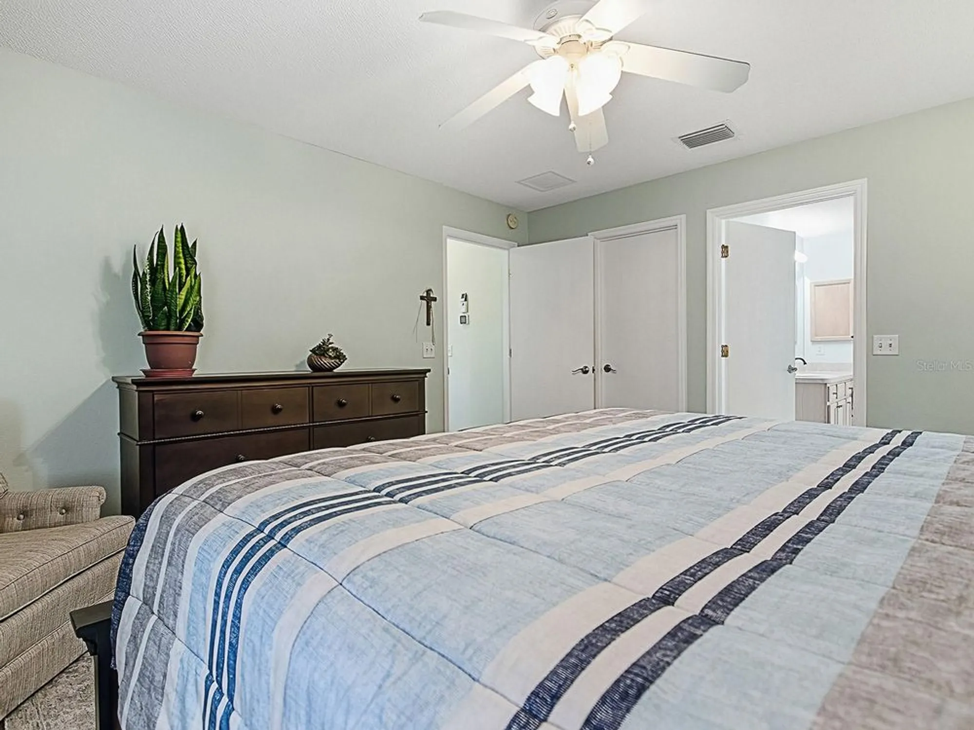 Property Slideshow image 17 of 38 | 16899 se 96th chapelwood cir, The Villages, FL, 32162