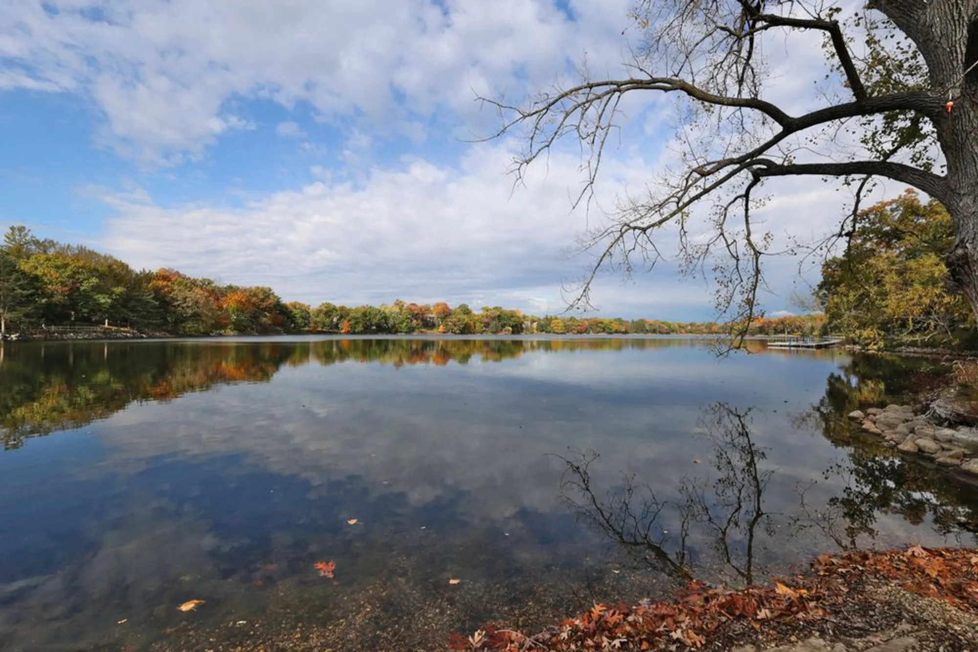 Property Slideshow image 23 of 26 | 748 shoreline rd, Lake Barrington, IL, 60010