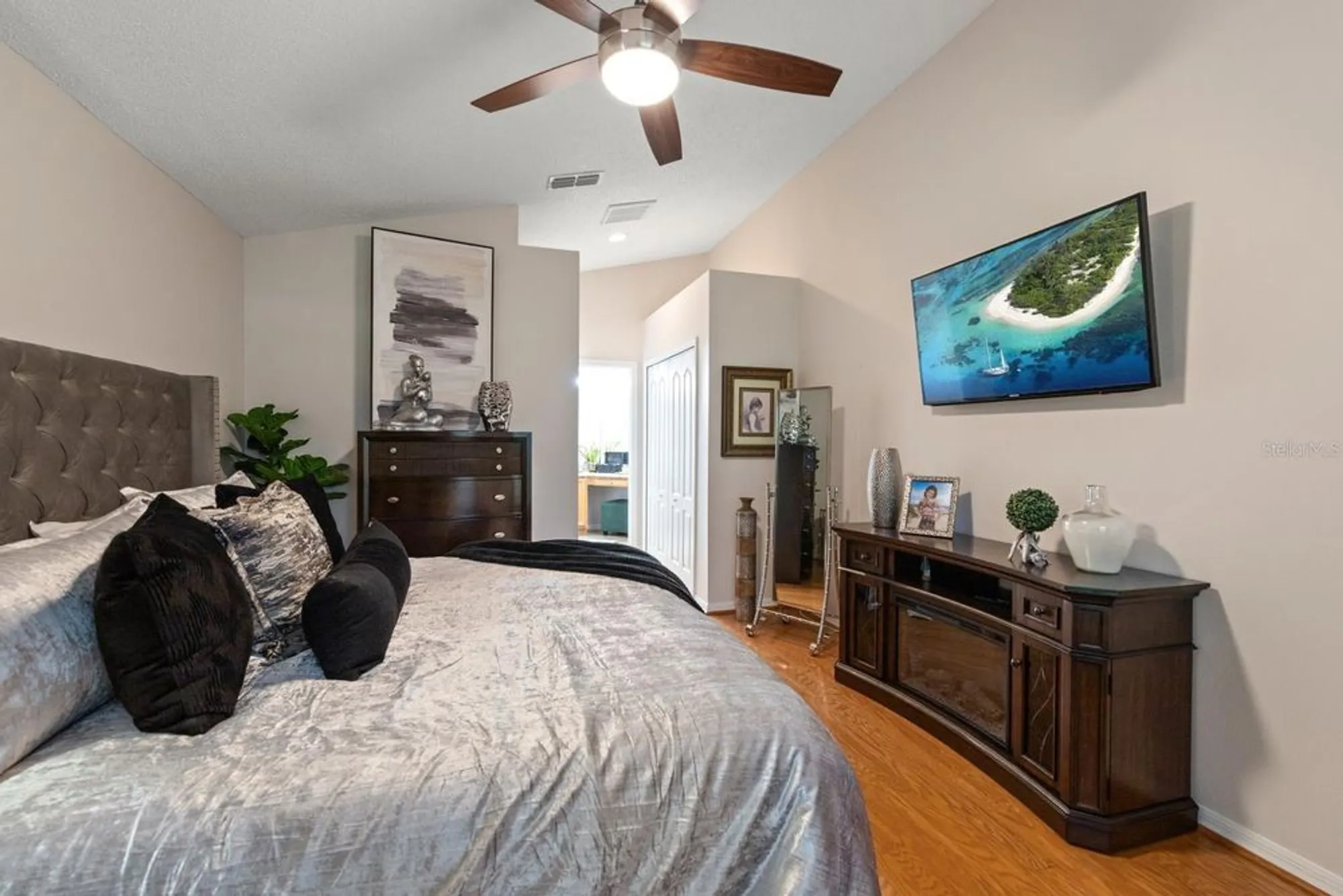 Property Slideshow image 11 of 21 | 367 quane ave, Spring Hill, FL, 34609