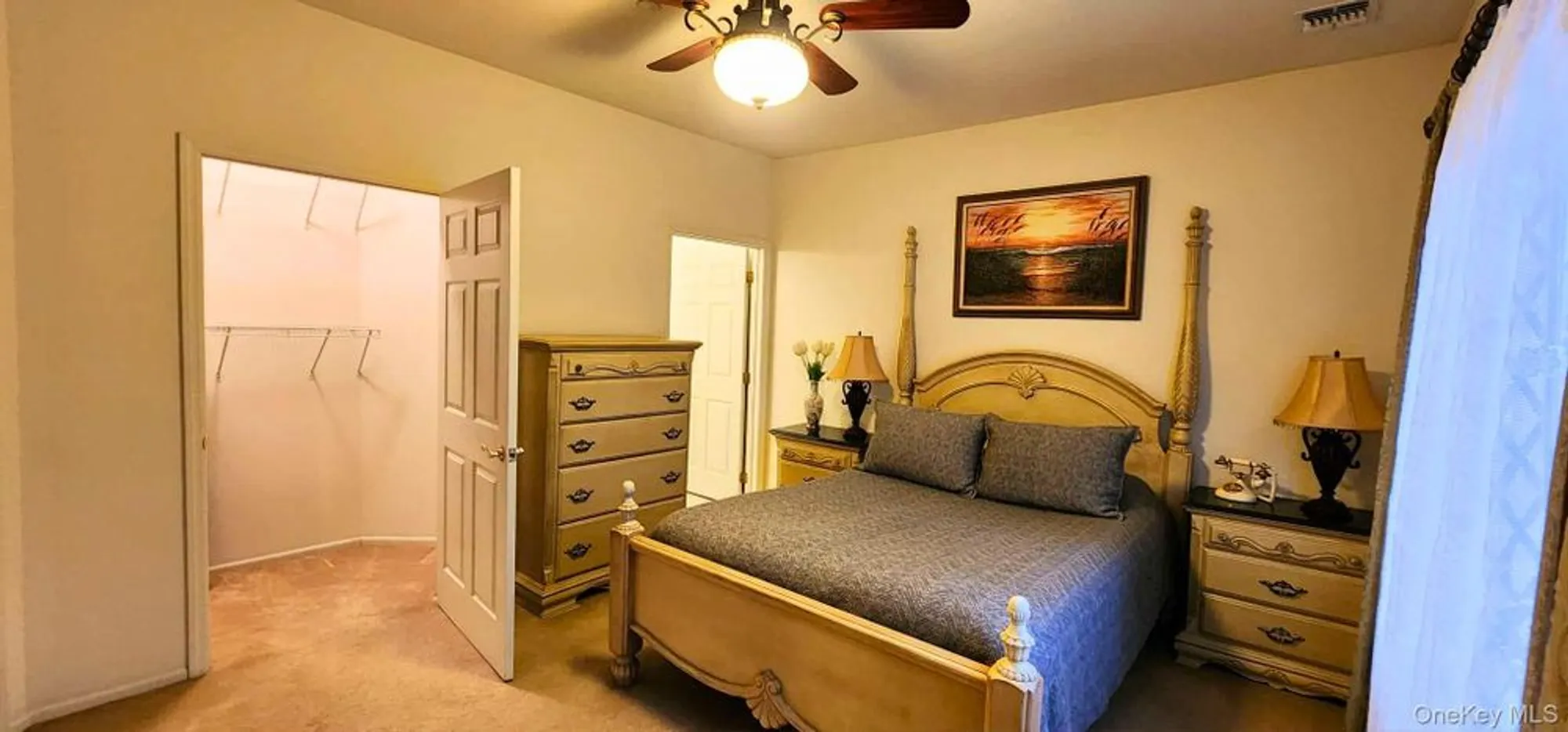 Property Slideshow image 15 of 25 | 512 narragansett villas dr, Lindenhurst, NY, 11757