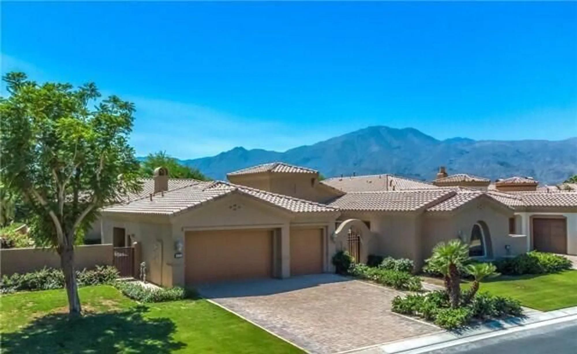 Property Slideshow image 1 of 27 | 81815 brown deer park, La Quinta, CA, 92253