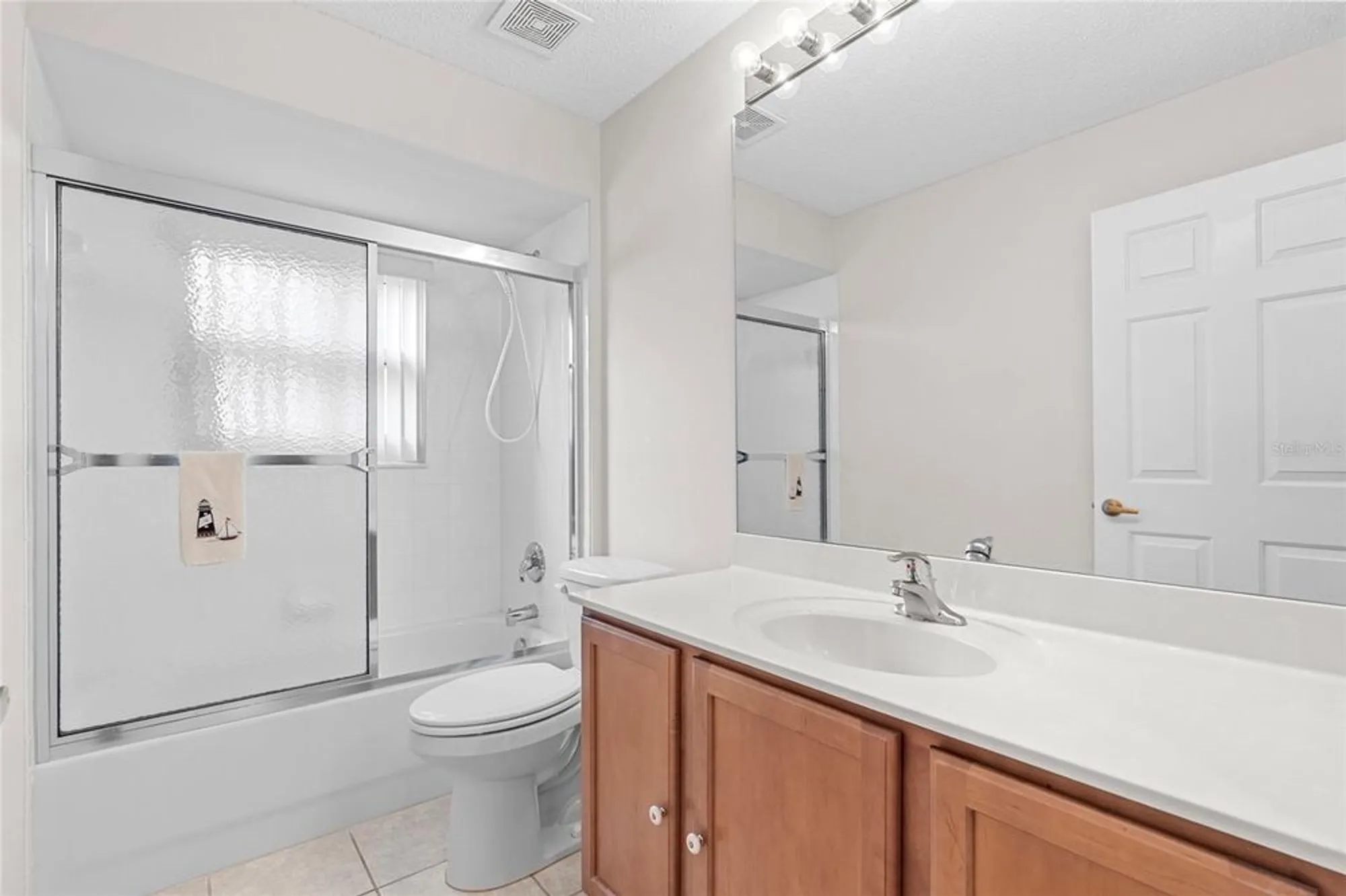 Property Slideshow image 19 of 44 | 265 center oak cir, Spring Hill, FL, 34609