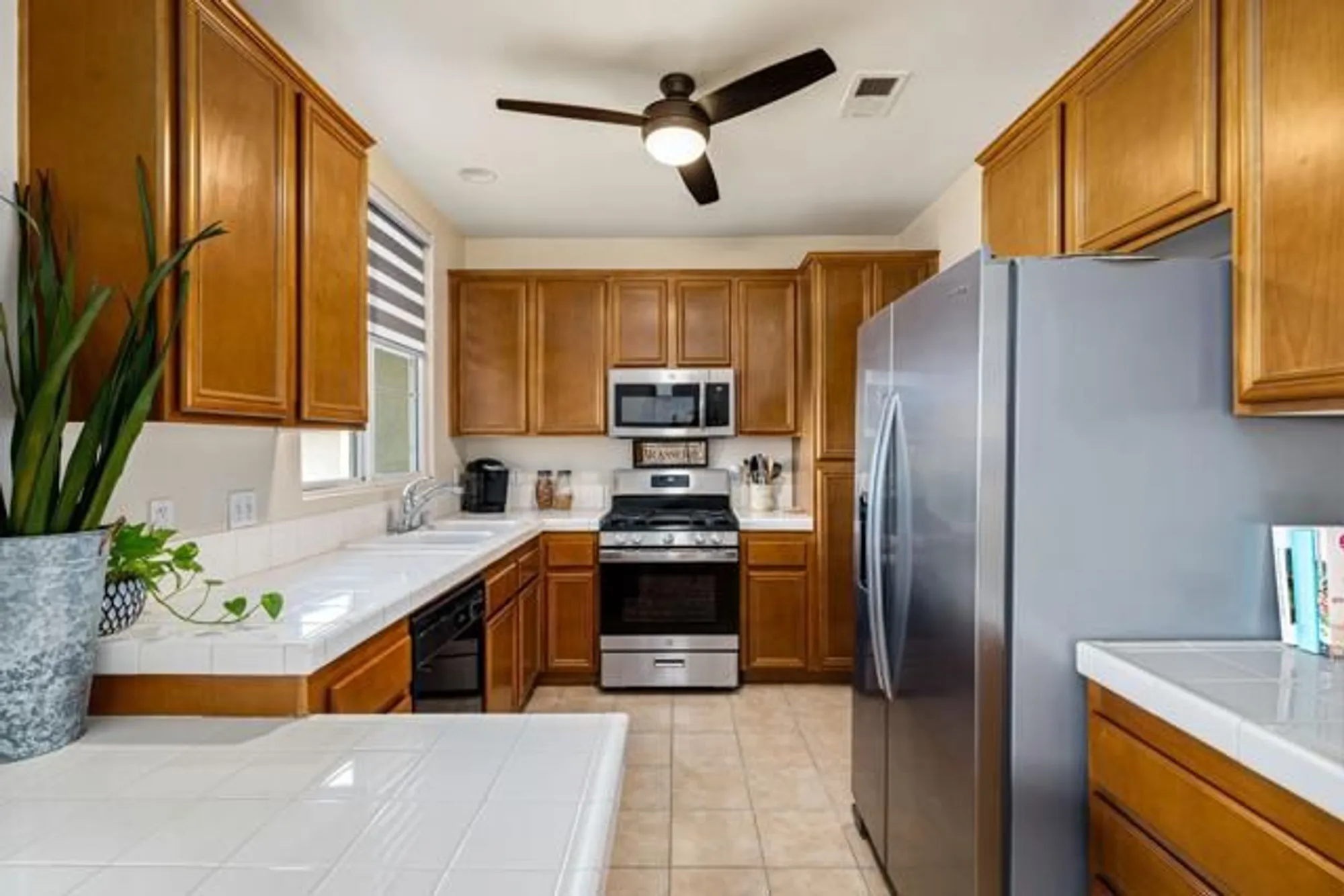 Property Slideshow image 17 of 43 | 47755 soft moonlight, La Quinta, CA, 92253