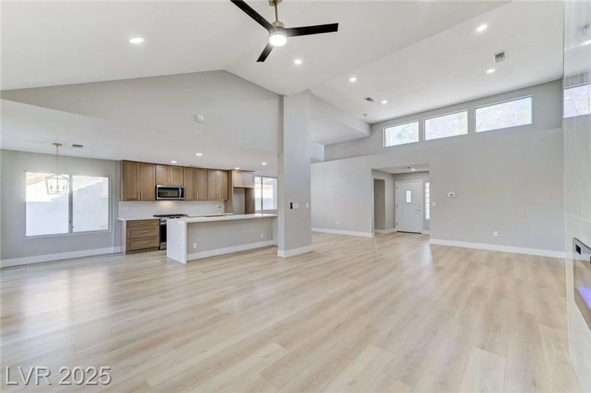 Property Slideshow image 12 of 75 | 9308 quail ridge dr, Las Vegas, NV, 89134