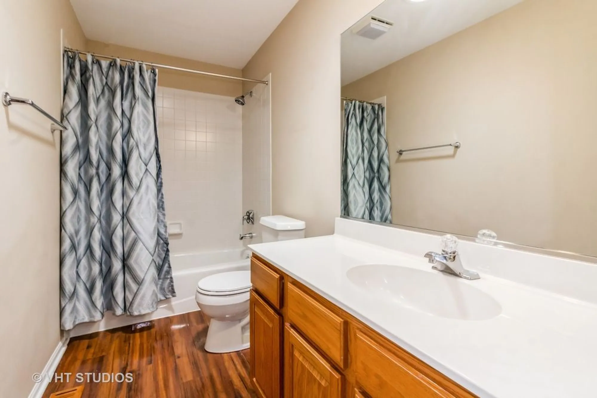 Property Slideshow image 12 of 23 | 13404 tall pines ln, Plainfield, IL, 60544