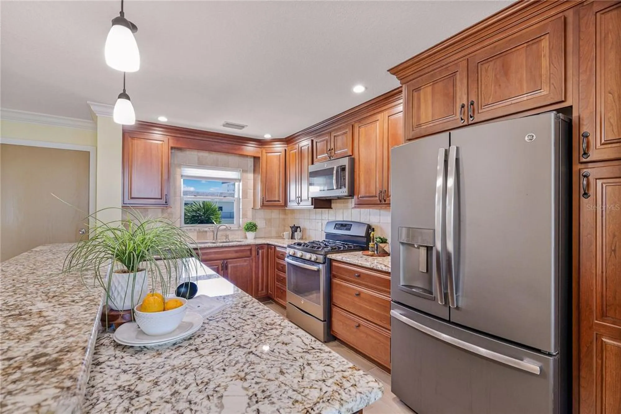 Property Slideshow image 8 of 36 | 7 dunoon pl apt 306, Dunedin, FL, 34698