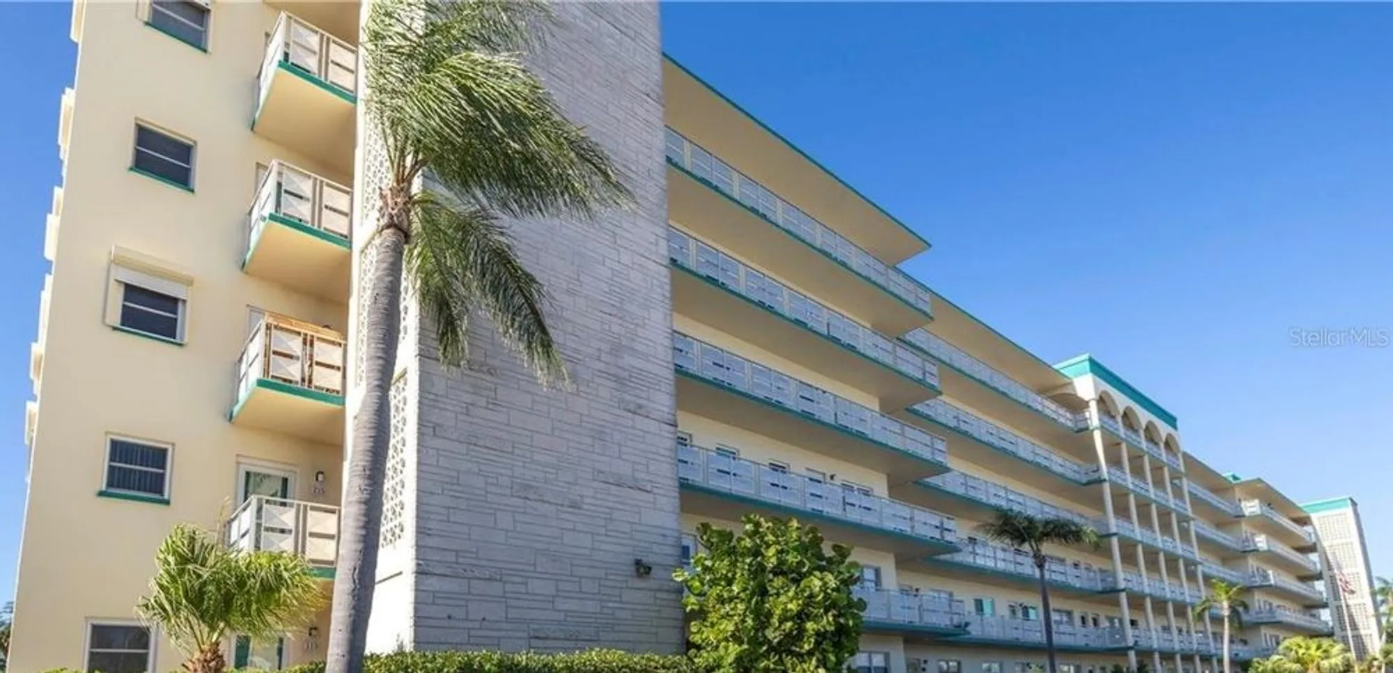 Property Slideshow image 1 of 20 | 2960 59th st 501, Gulfport, FL, 33707