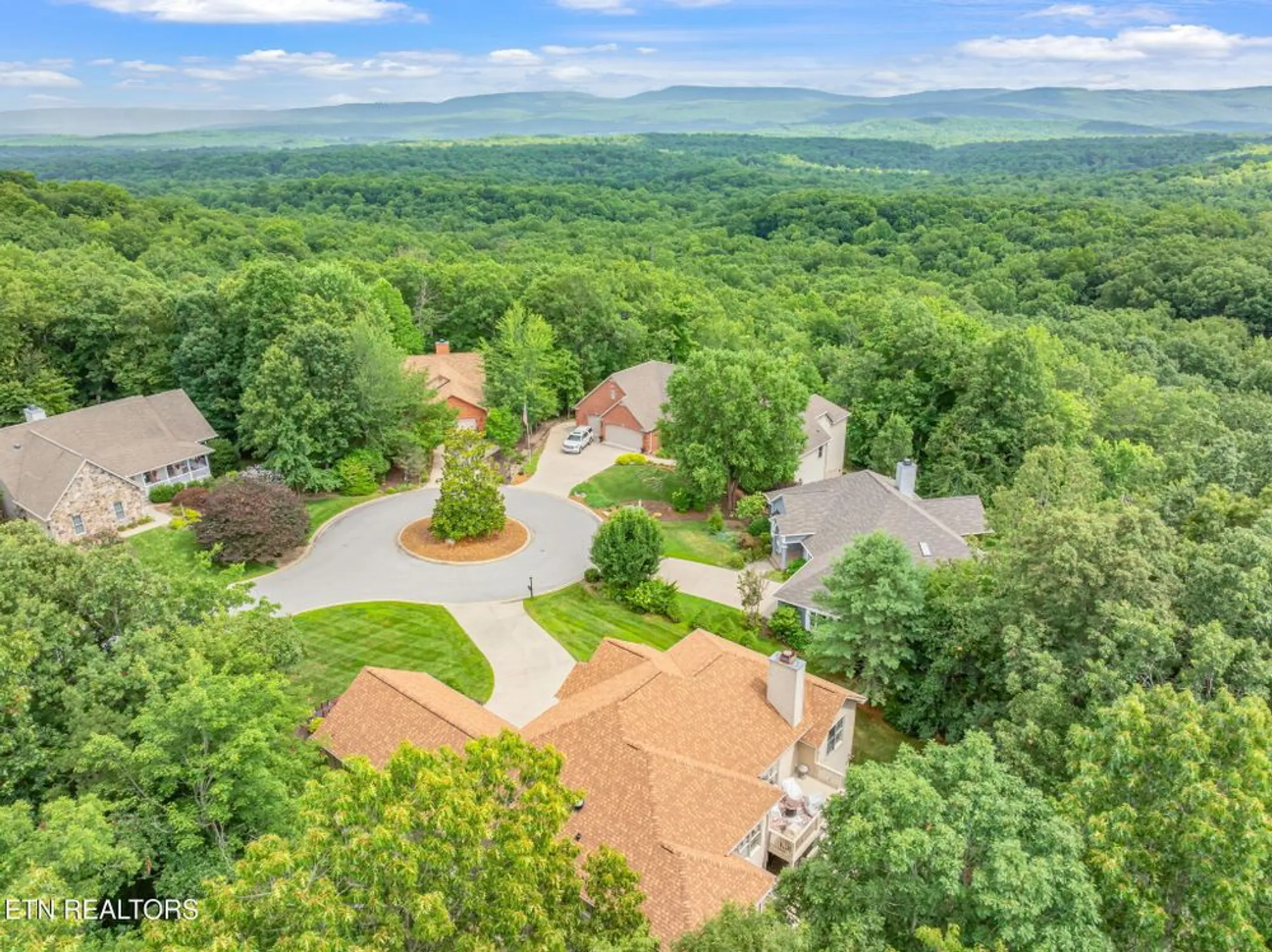 Property Slideshow image 44 of 45 | 12 dewsbury ter, Crossville, TN, 38558