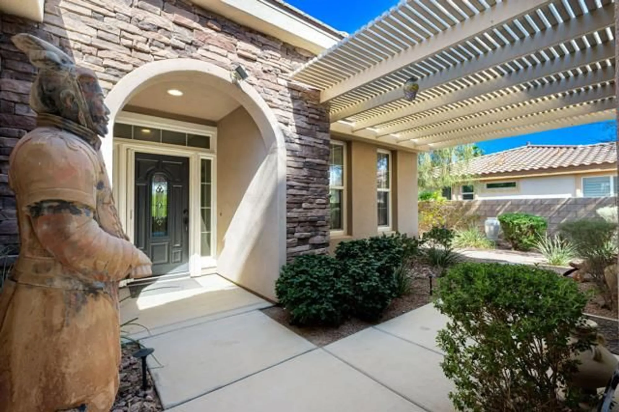 Property Slideshow image 8 of 83 | 81406 joshua tree ct, La Quinta, CA, 92253