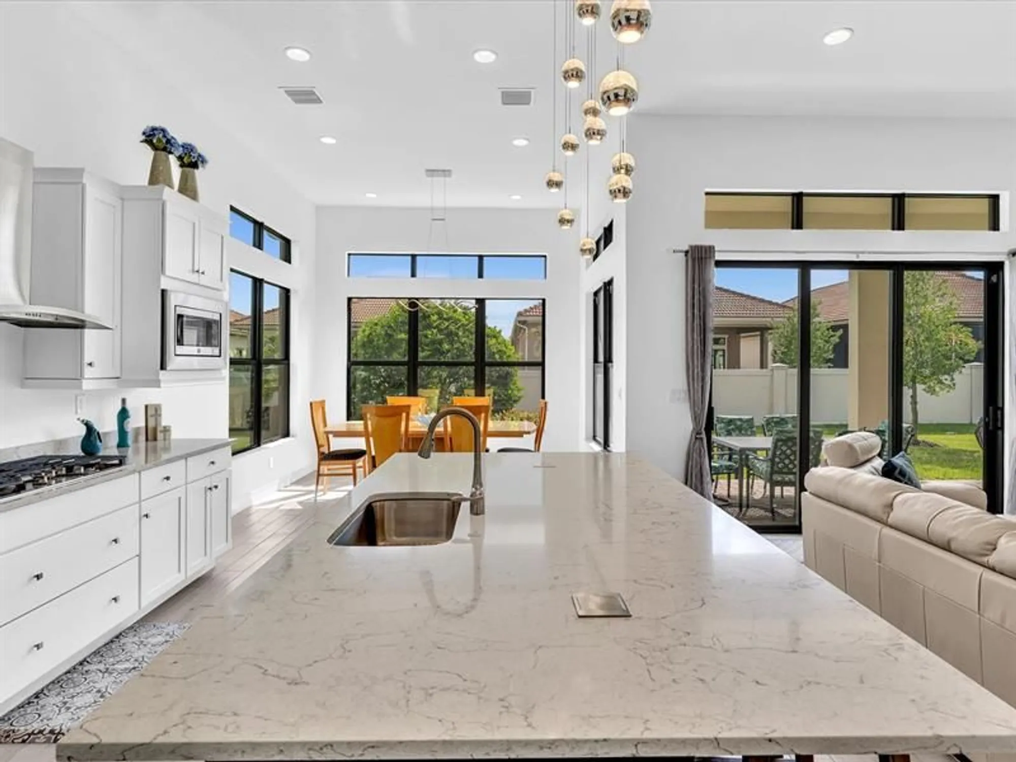 Property Slideshow image 14 of 98 | 8928 bastille cir e, Parkland, FL, 33076