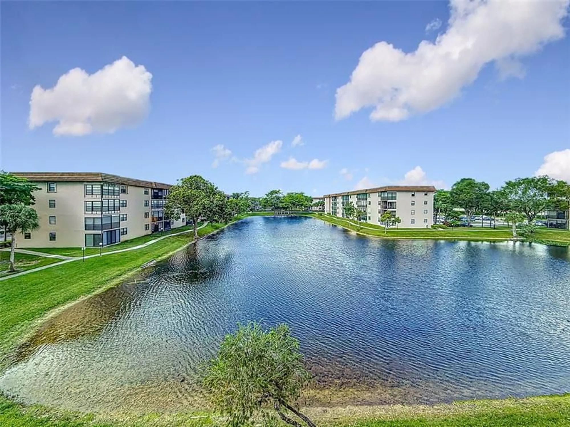 Property Slideshow image 50 of 62 | 4930 e sabal palm blvd 301, Tamarac, FL, 33319
