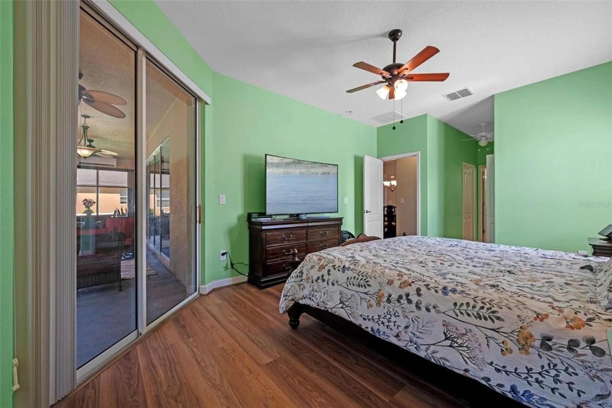 Property Slideshow image 16 of 42 | 4016 serena ln, Clermont, FL, 34711