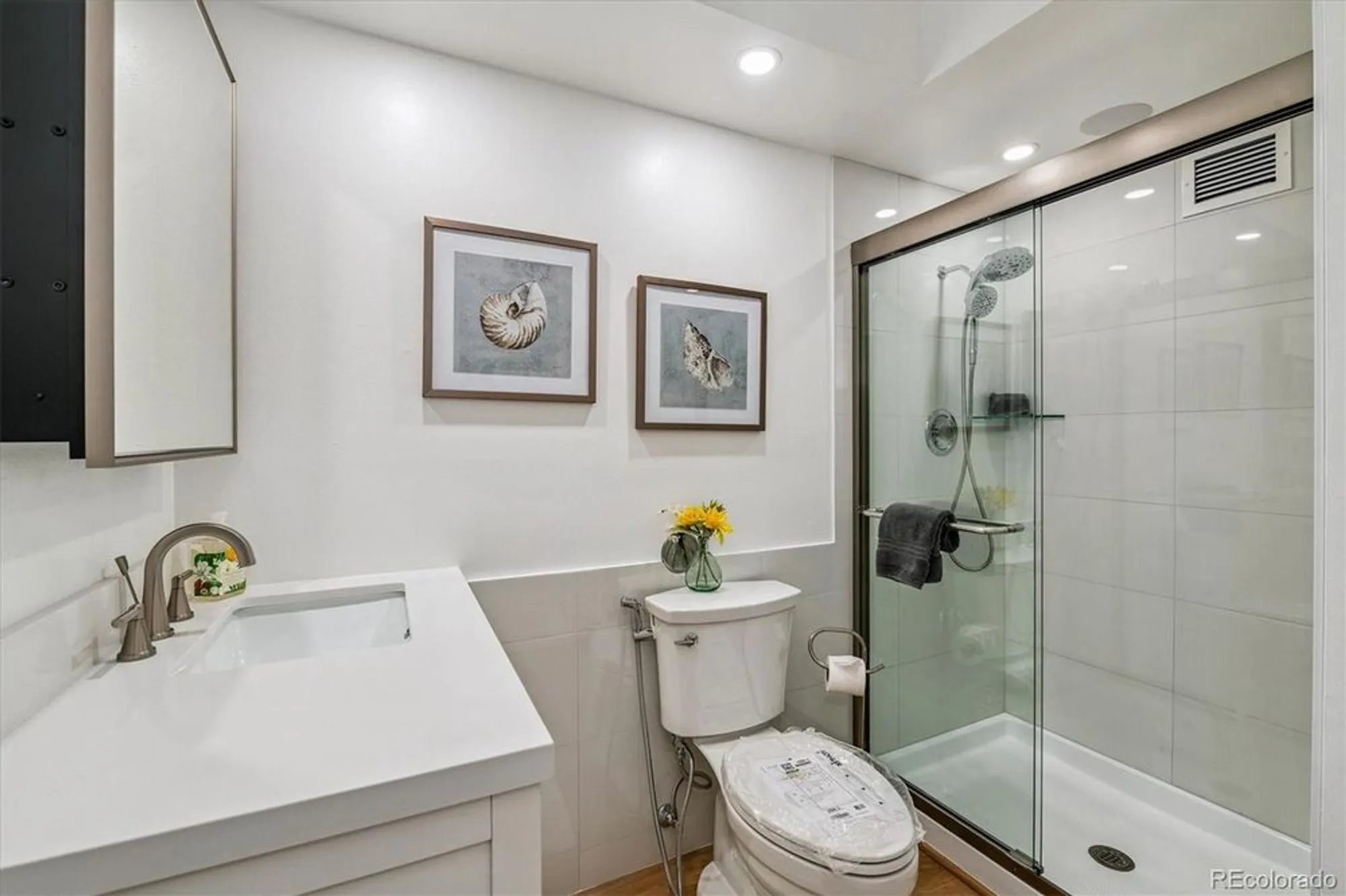 Property Slideshow image 11 of 31 | 775 s alton way 4a, Denver, CO, 80247