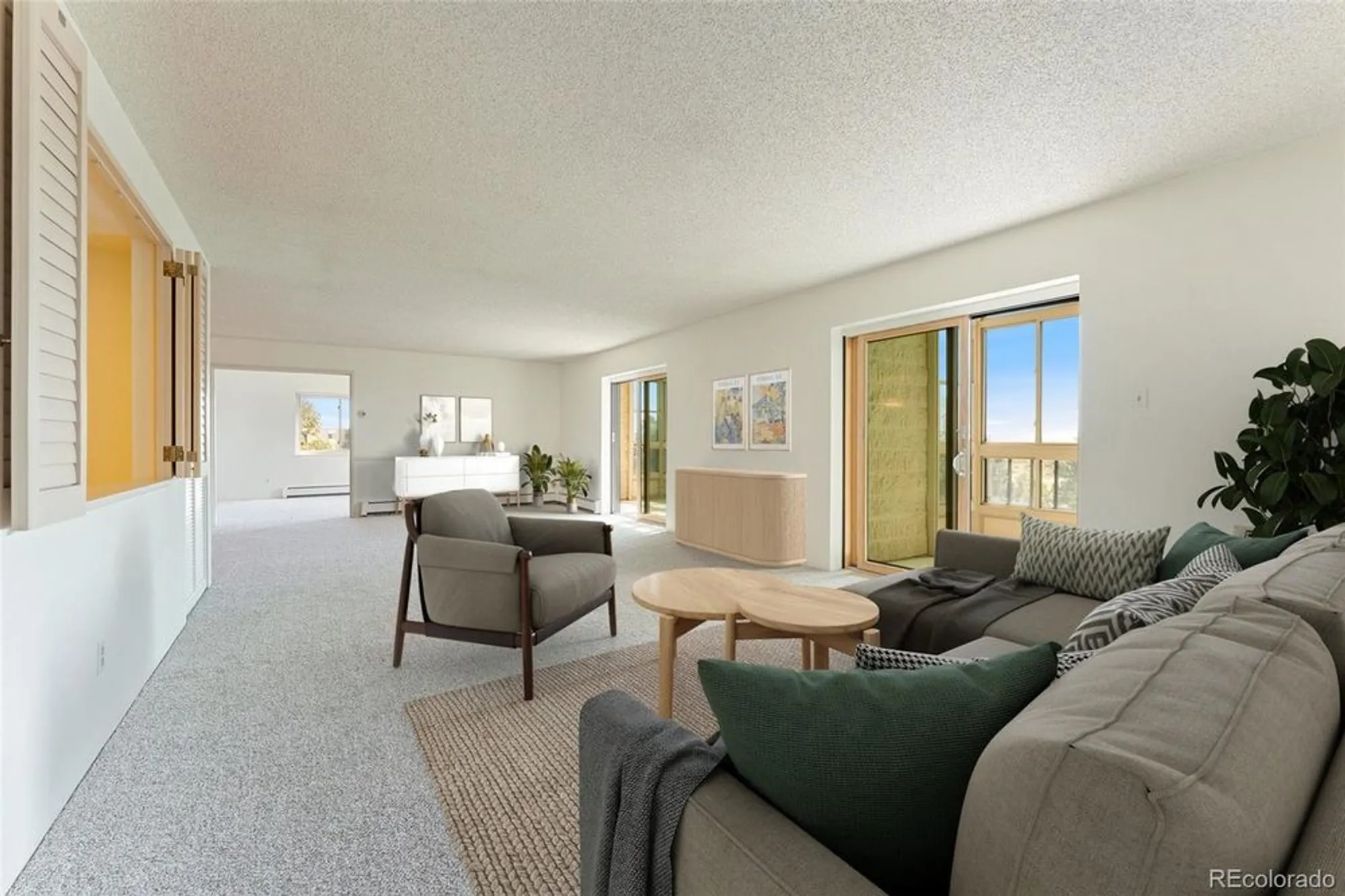 Property Slideshow image 2 of 43 | 13890 e marina dr 606, Aurora, CO, 80014