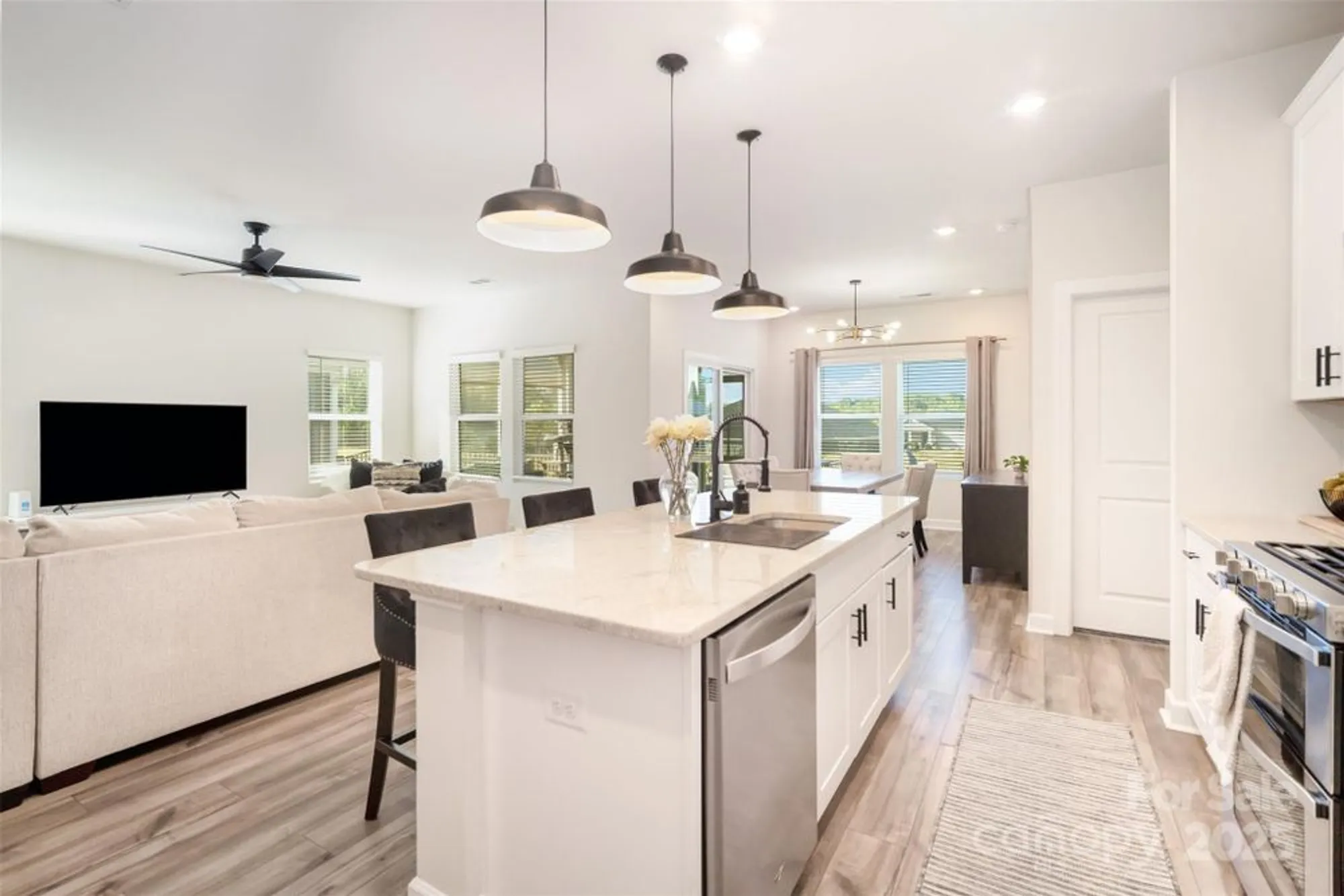 Property Slideshow image 13 of 40 | 4424 bright rd, Charlotte, NC, 28214