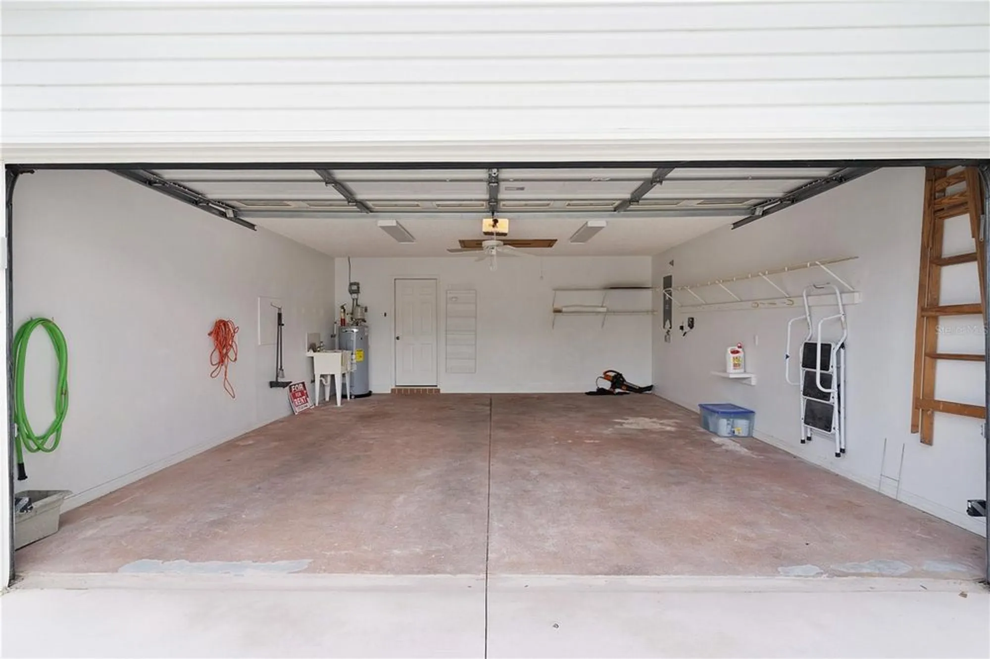 Property Slideshow image 29 of 41 | 807 ramos dr, The Villages, FL, 32159