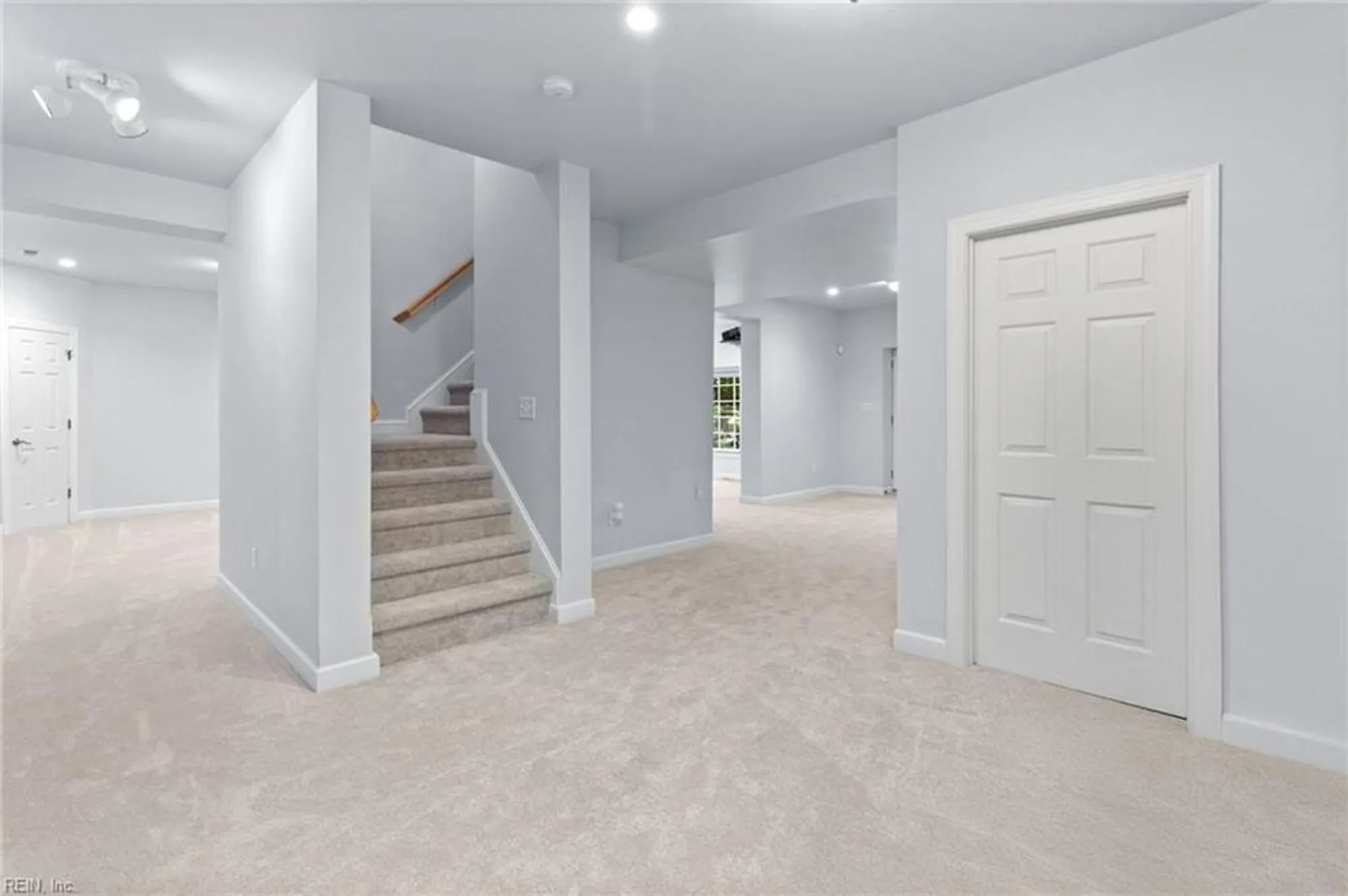 Property Slideshow image 30 of 45 | 147 country club dr, Williamsburg, VA, 23188