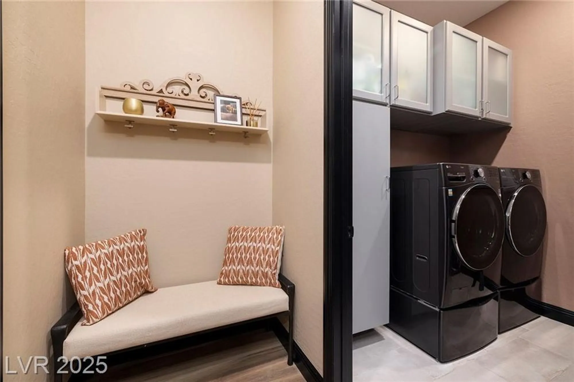 Property Slideshow image 18 of 52 | 33 desert juniper ln, Henderson, NV, 89011