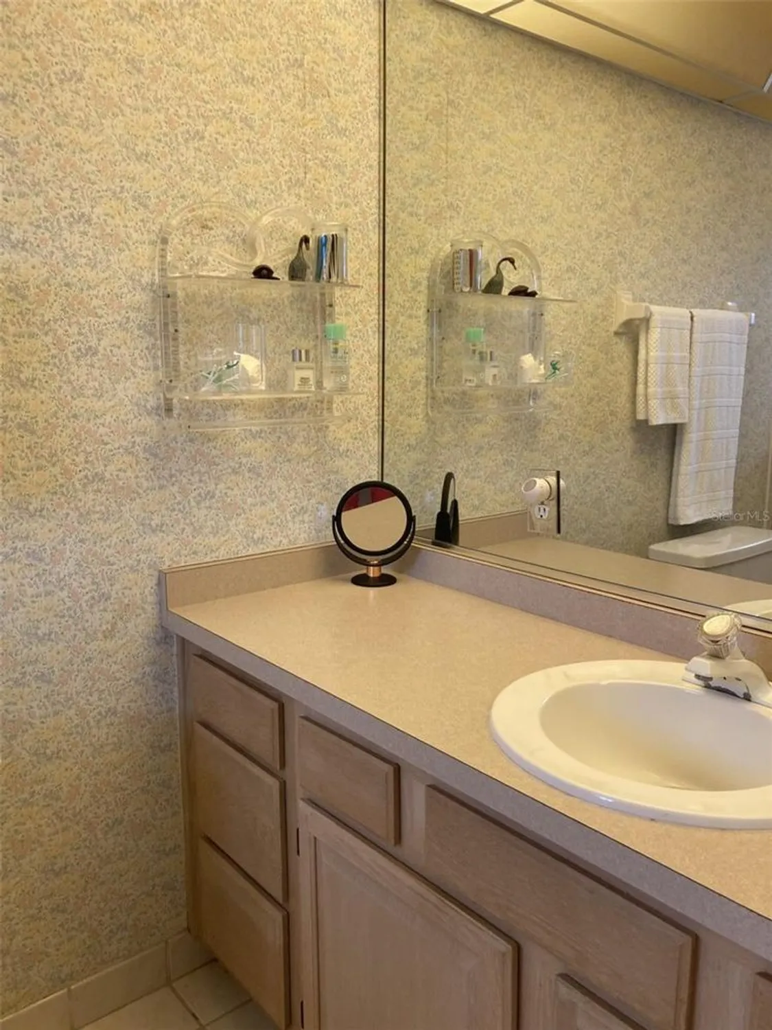 Property Slideshow image 12 of 25 | 103 47th avenue dr 180, Bradenton, FL, 34207