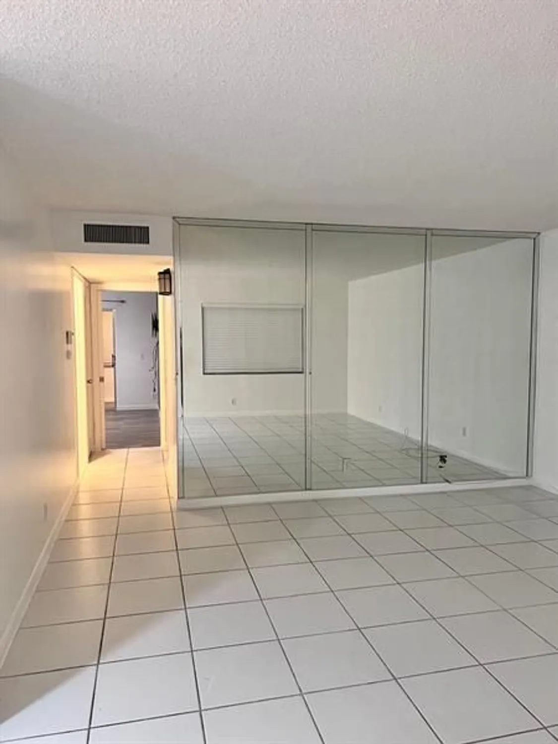 Property Slideshow image 7 of 32 | 740 burgundy 740, Delray Beach, FL, 33484