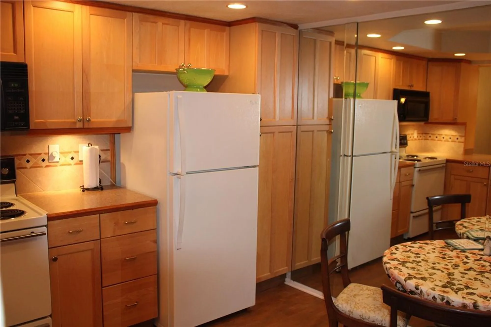 Property Slideshow image 8 of 26 | 14130 rosemary ln 5308, Largo, FL, 33774