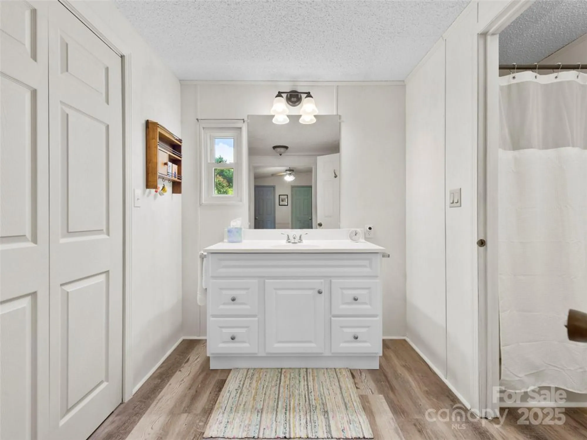 Property Slideshow image 24 of 27 | 200 cranbrook cir, Hendersonville, NC, 28792