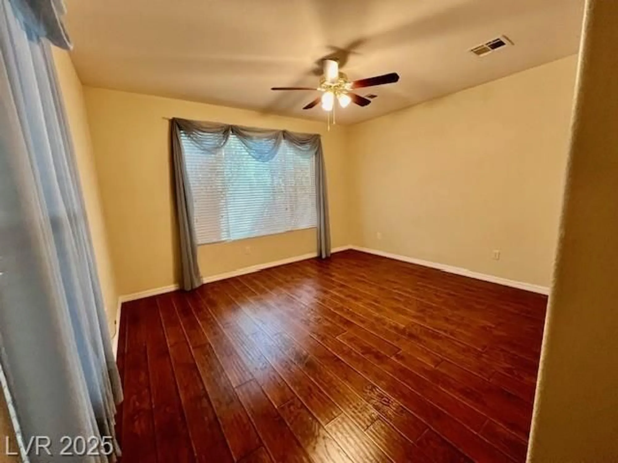 Property Slideshow image 23 of 40 | 4438 regalo bello st, Las Vegas, NV, 89135
