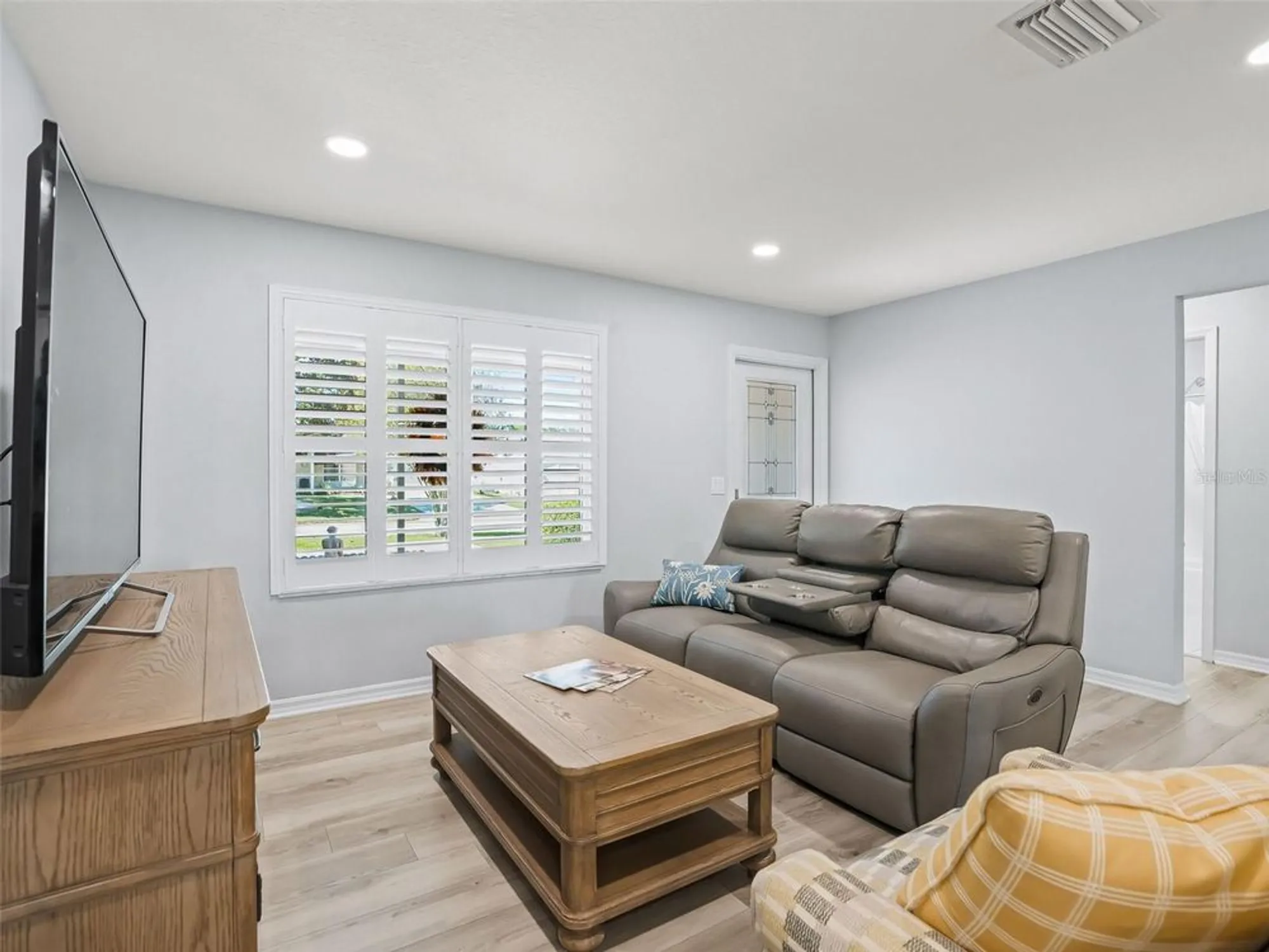 Property Slideshow image 11 of 54 | 17937 se 83rd pineland ter, The Villages, FL, 32162