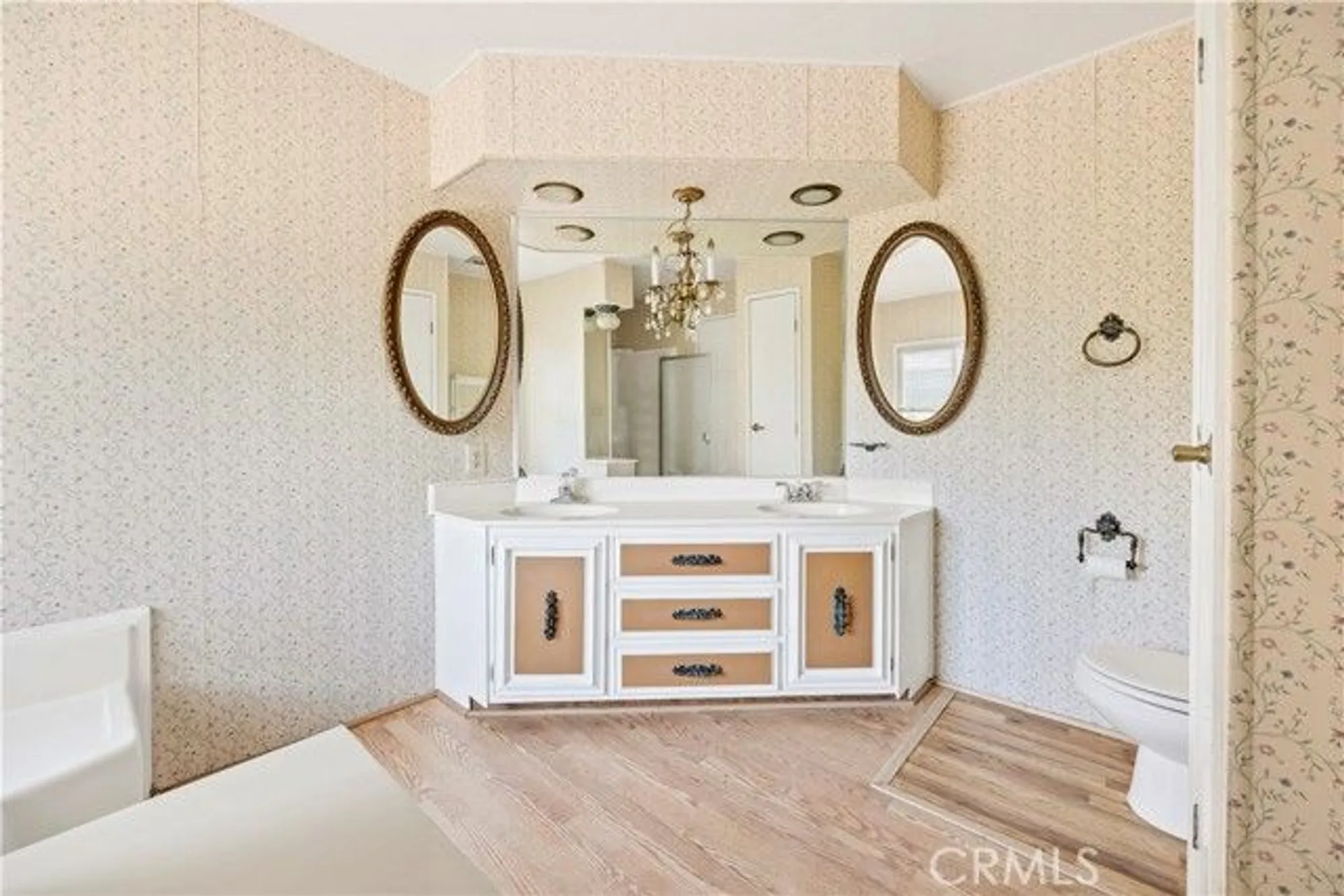 Property Slideshow image 26 of 54 | 1272 brentwood way, Hemet, CA, 92545