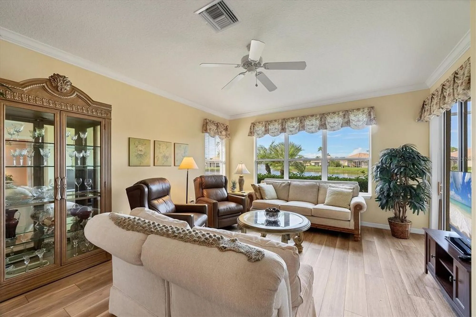 Property Slideshow image 10 of 76 | 4924 whispering oaks dr, North Port, FL, 34287