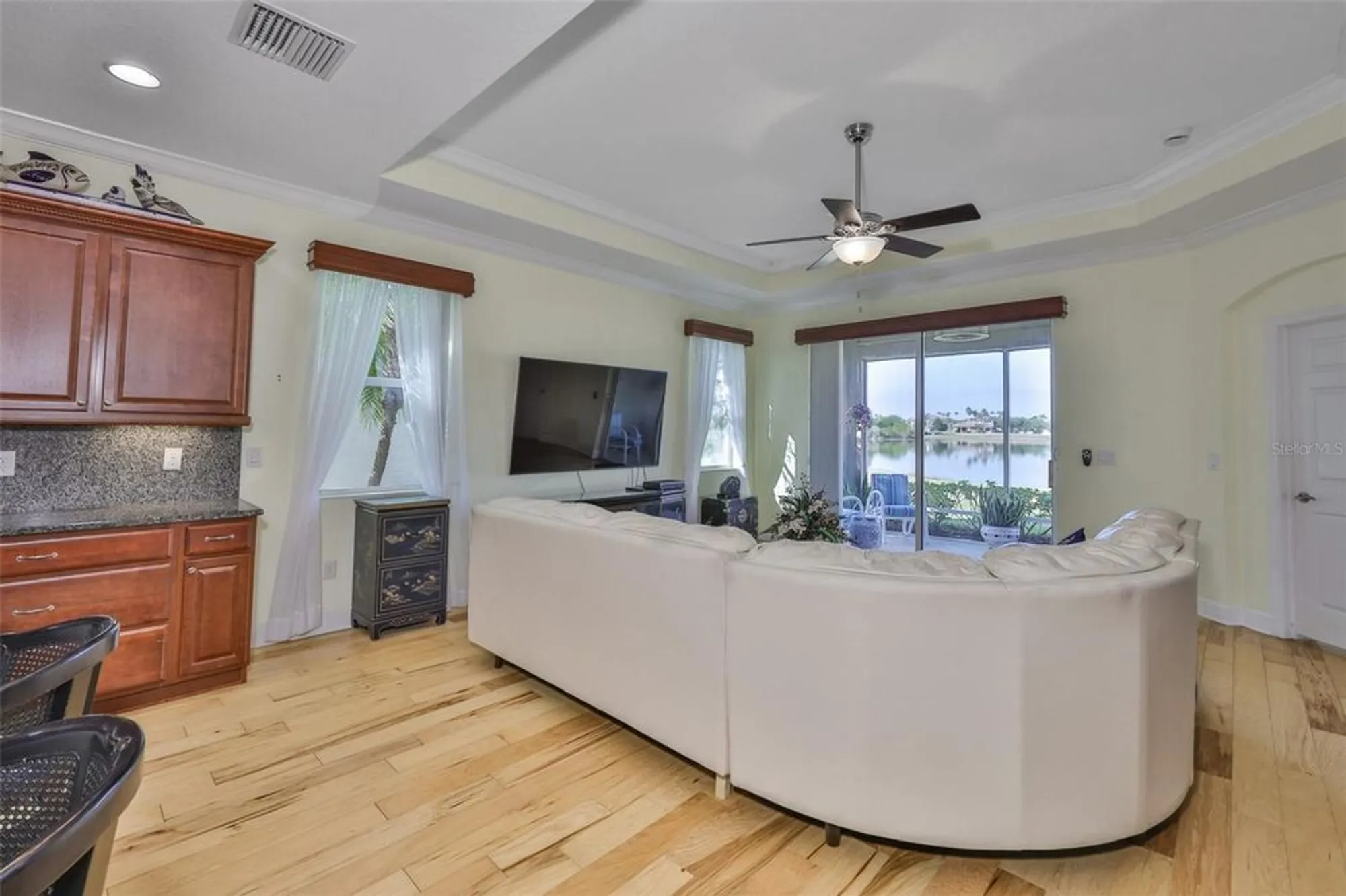 Property Slideshow image 18 of 77 | 2241 nottingham greens dr, Sun City Center, FL, 33573