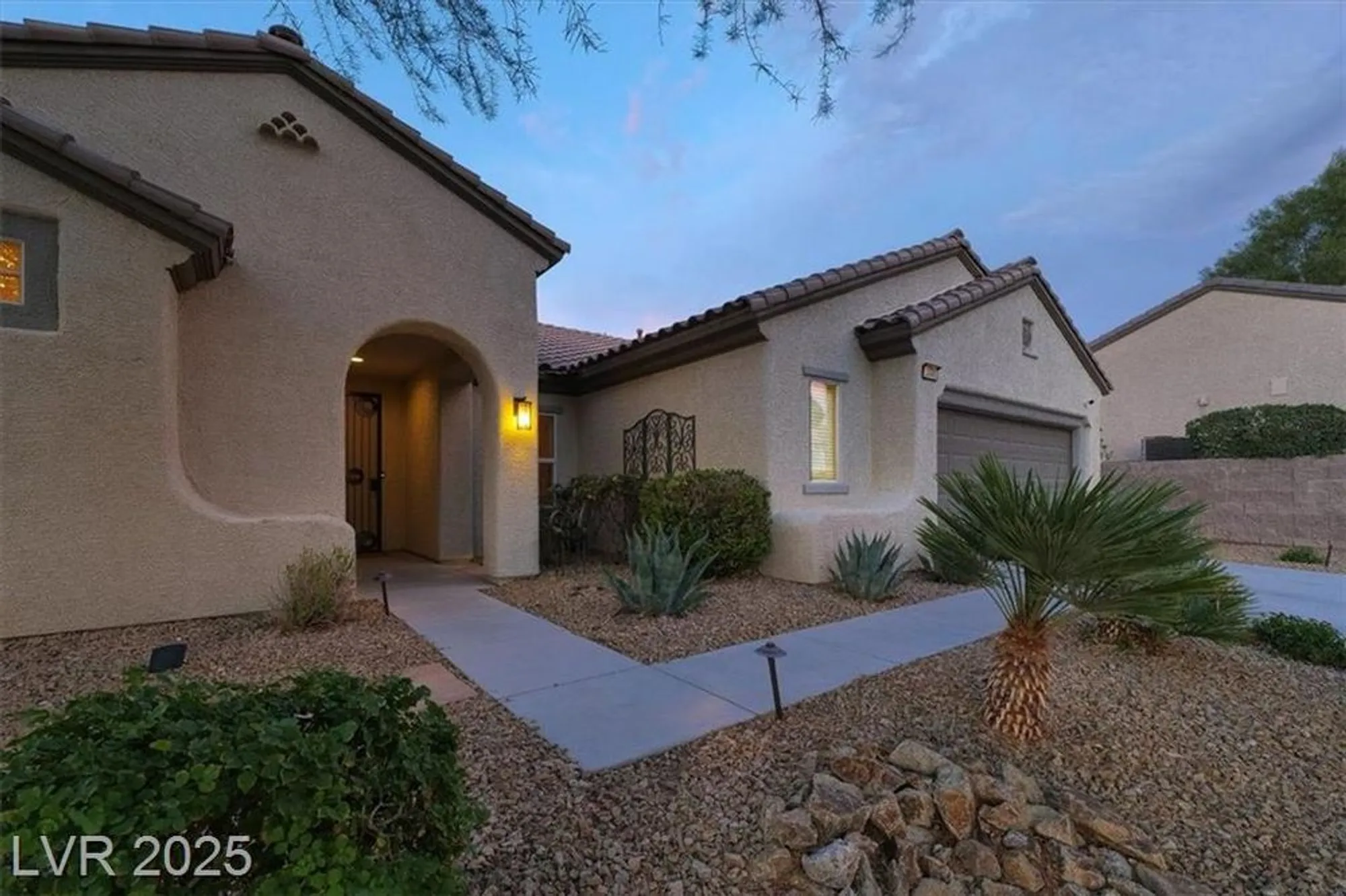 Property Slideshow image 31 of 68 | 3048 brownbirds nest dr, Henderson, NV, 89052