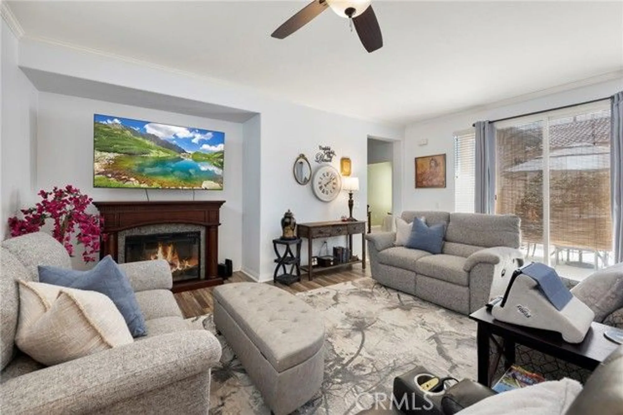 Property Slideshow image 21 of 62 | 126 thistle crk, Beaumont, CA, 92223