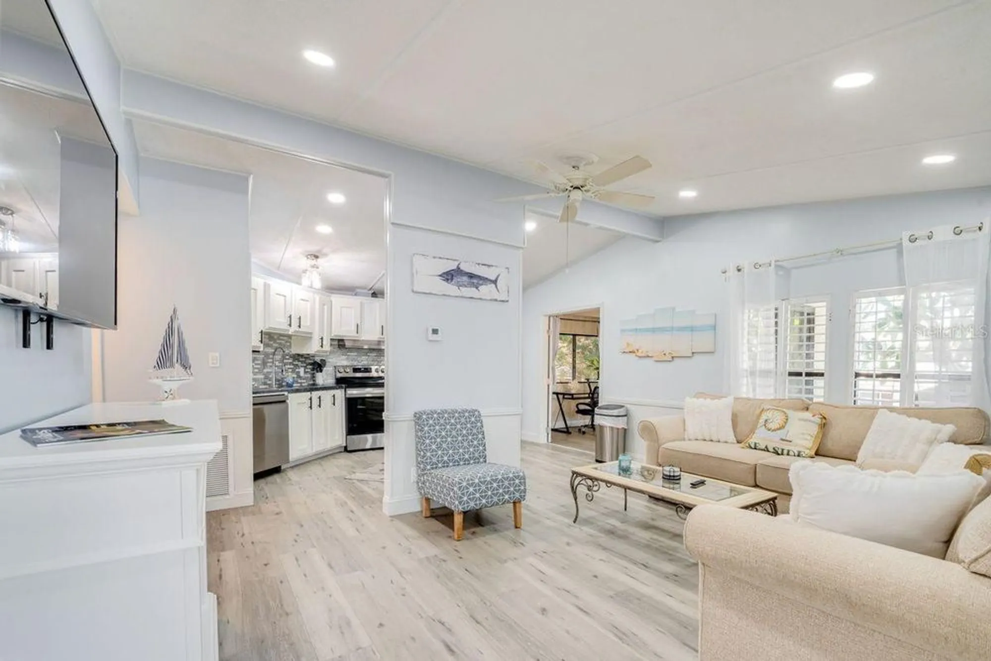 Property Slideshow image 14 of 28 | 1224 dustin dr, Lady Lake, FL, 32159