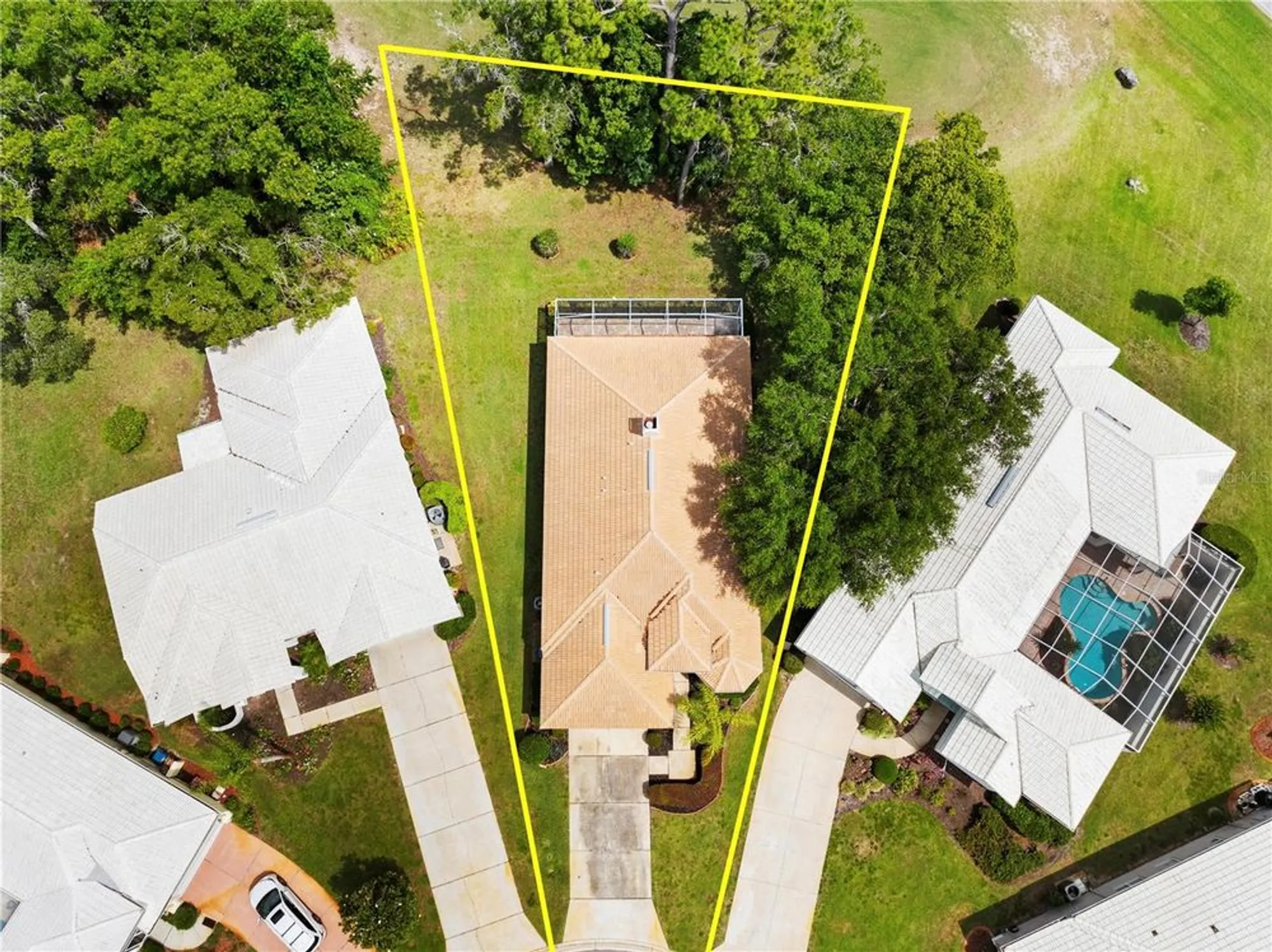 Property Slideshow image 4 of 56 | 8480 maybelle dr, Weeki Wachee, FL, 34613