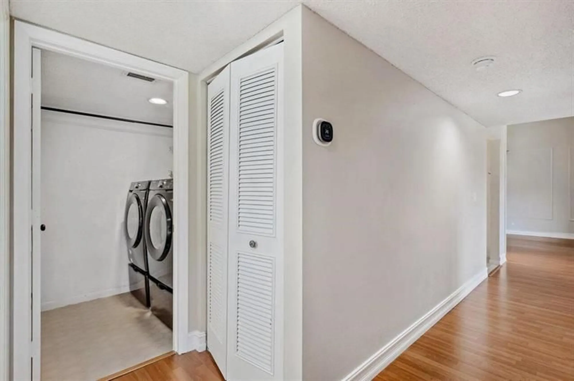 Property Slideshow image 13 of 39 | 13770 oneida dr d2, Delray Beach, FL, 33446