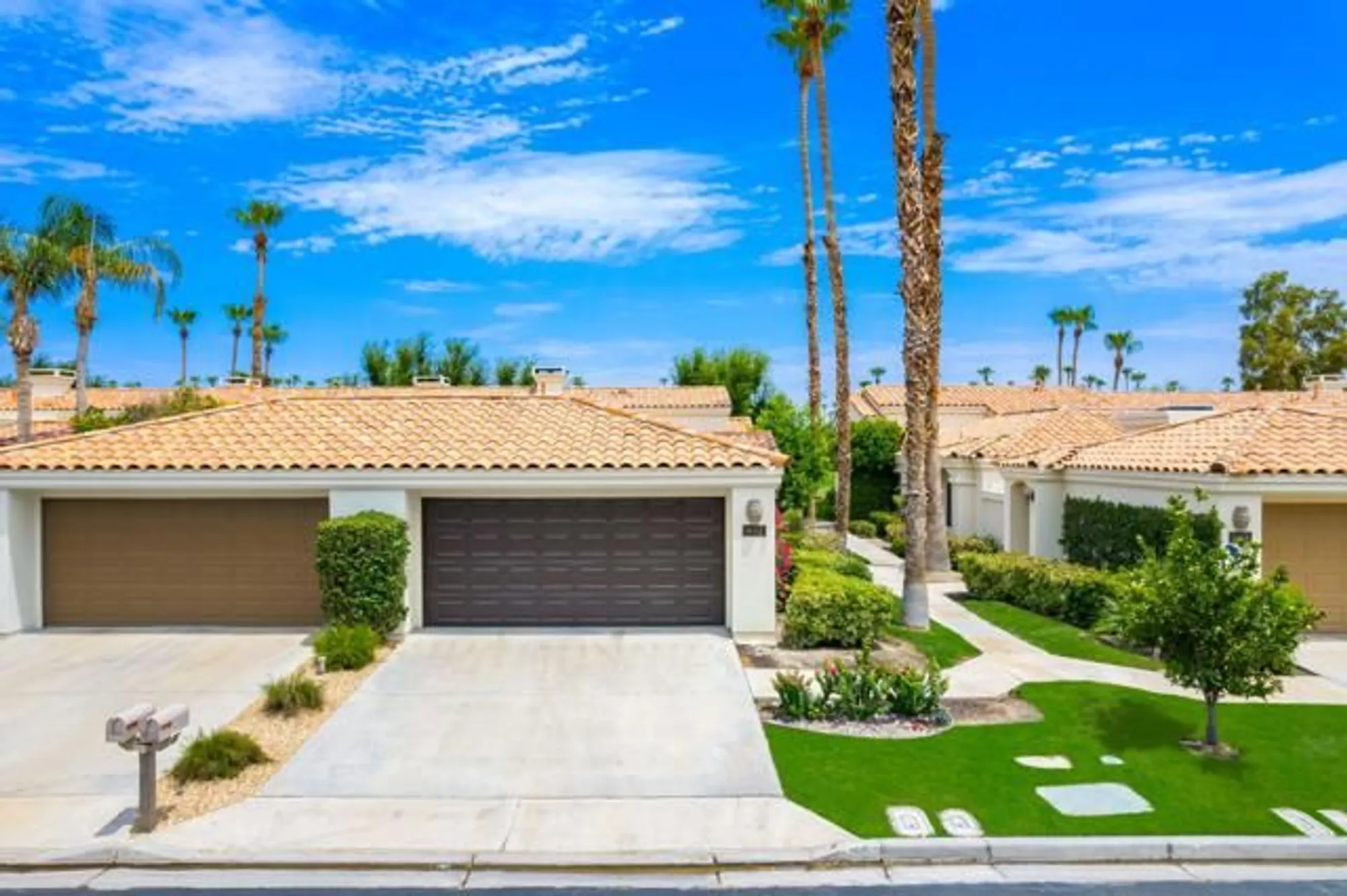 Property Slideshow image 2 of 36 | 54912 shoal crk, La Quinta, CA, 92253