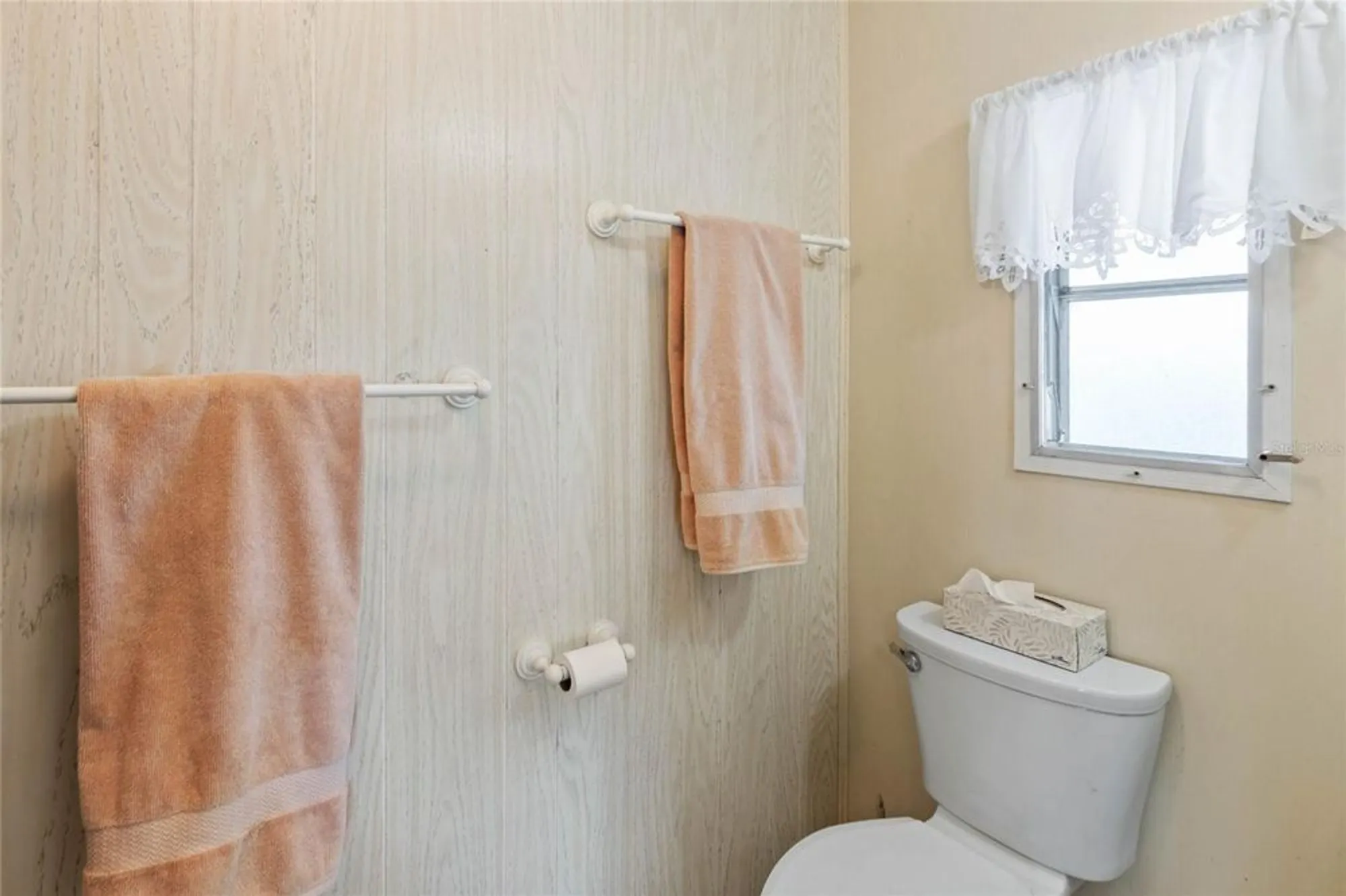 Property Slideshow image 20 of 27 | 805 royal palm ave, The Villages, FL, 32159